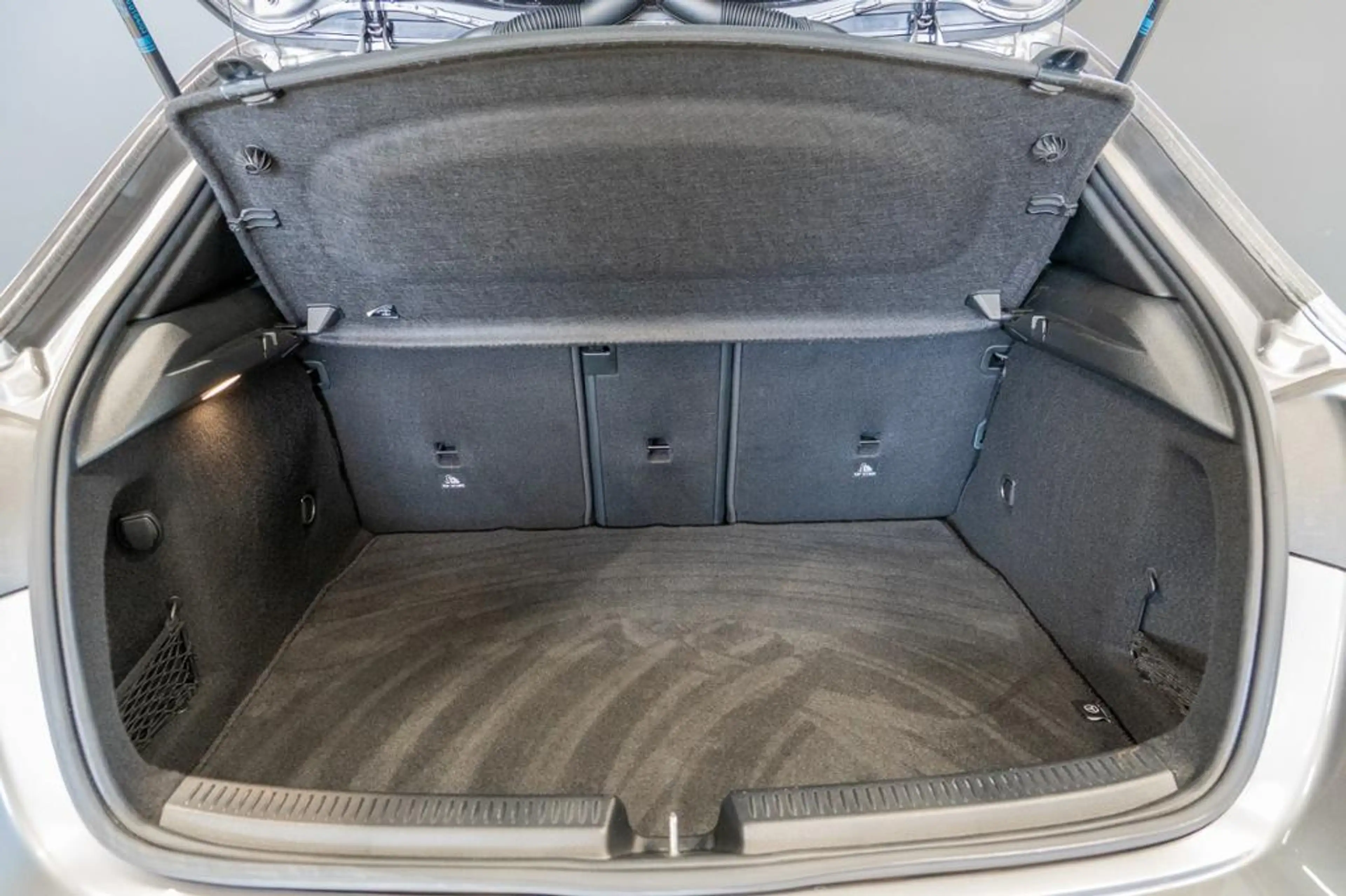 Mercedes-Benz A 180 * — photo 15