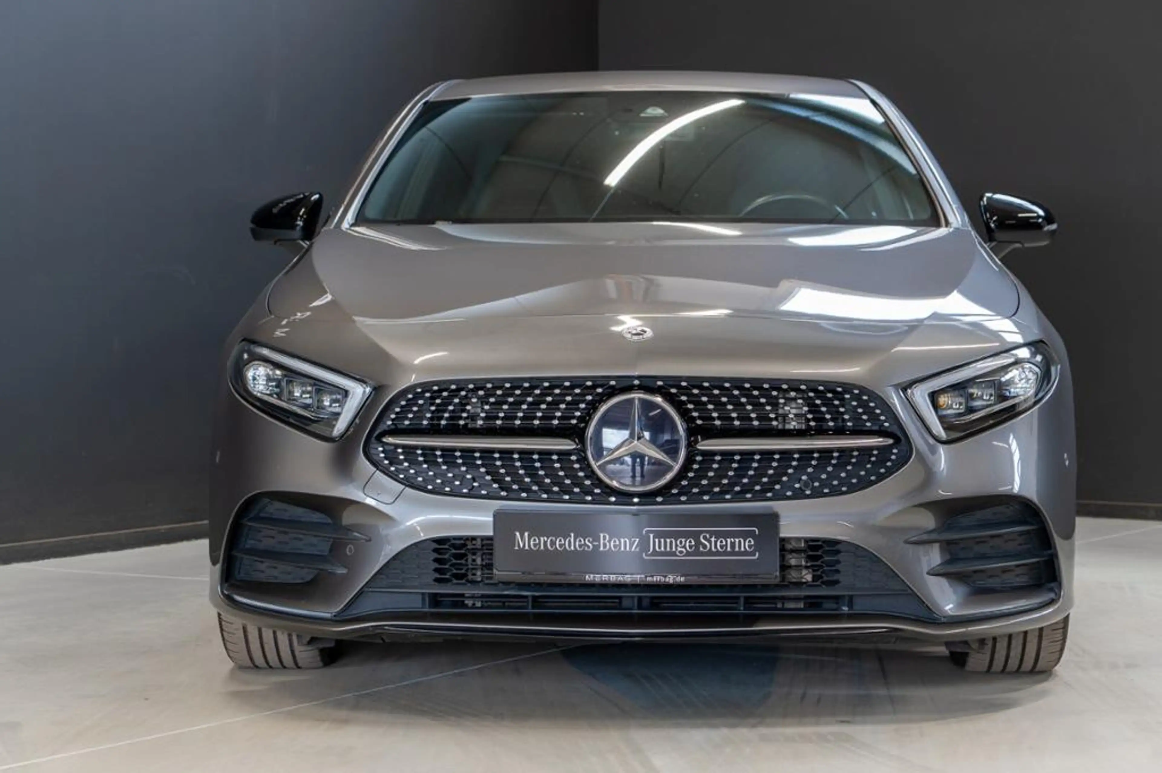 Mercedes-Benz A 180 * — photo 2