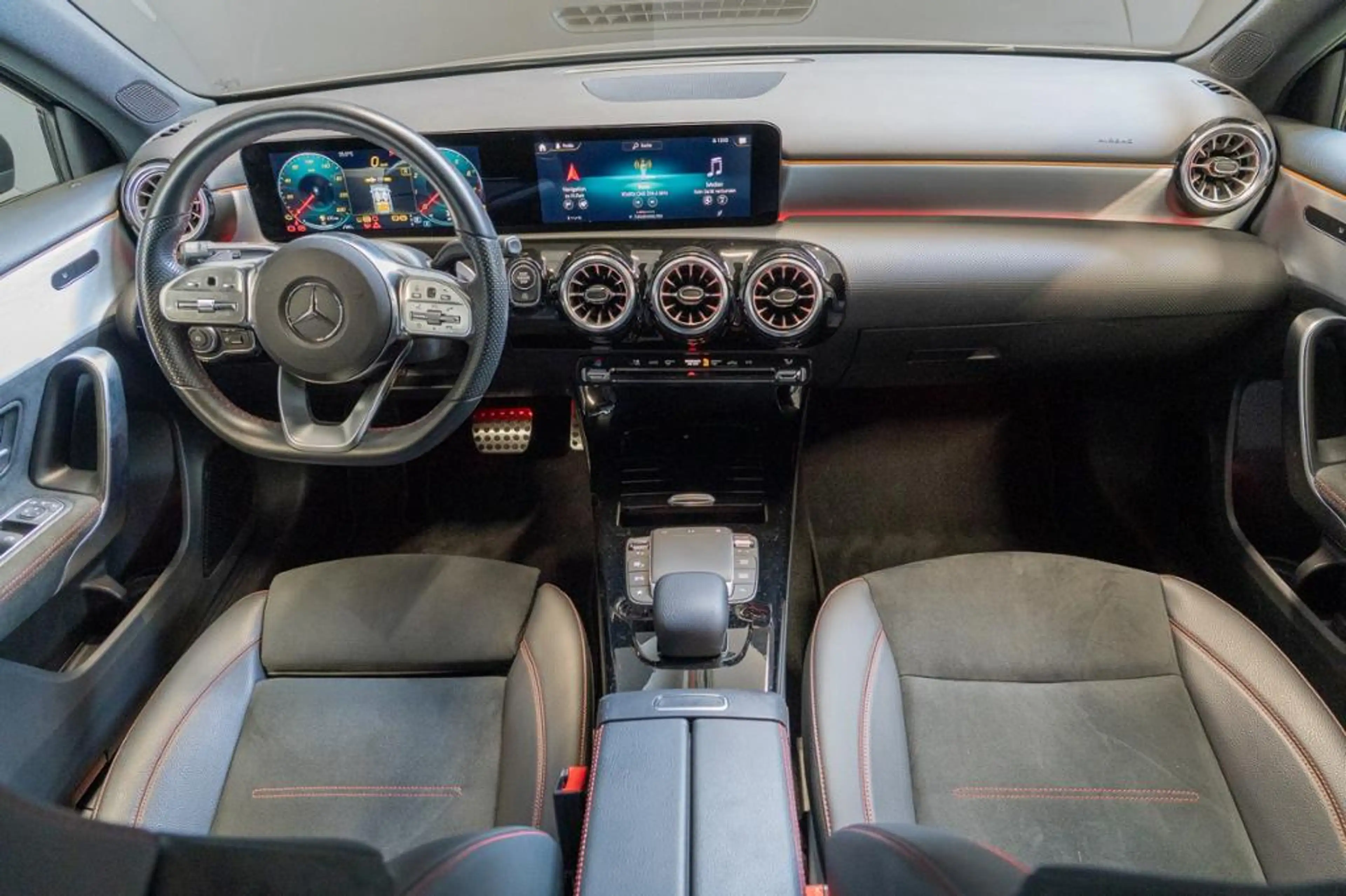 Mercedes-Benz A 180 * — photo 7