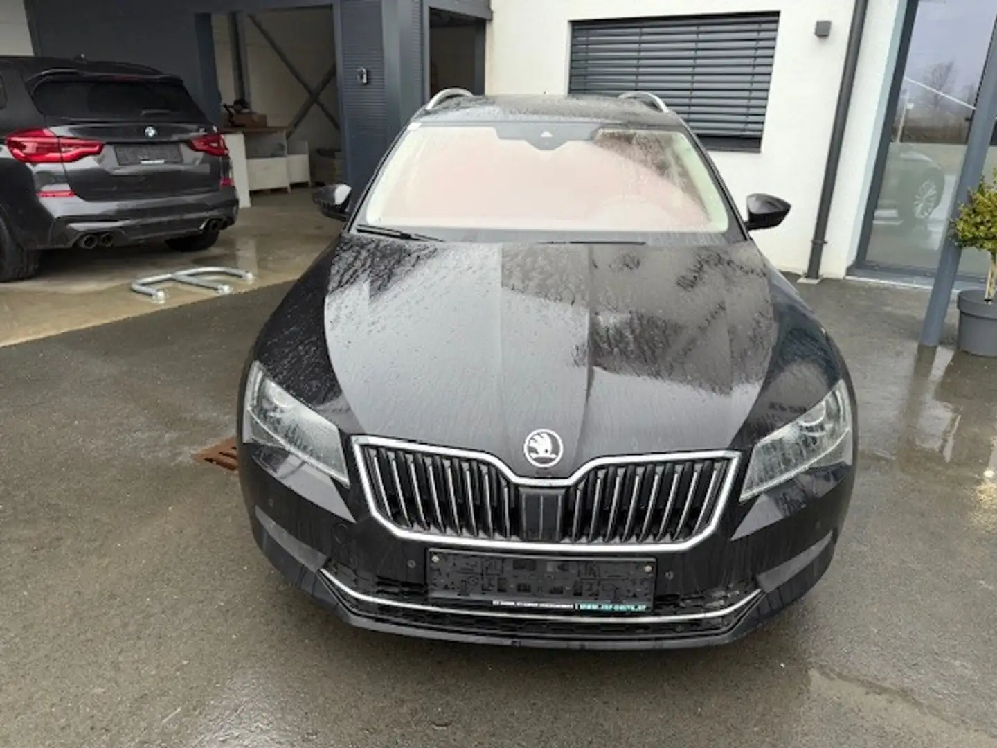 Skoda Superb Kombi 2,0 TDI 4x4 DSG, Panorama, AHK, LED Schwarz - 2
