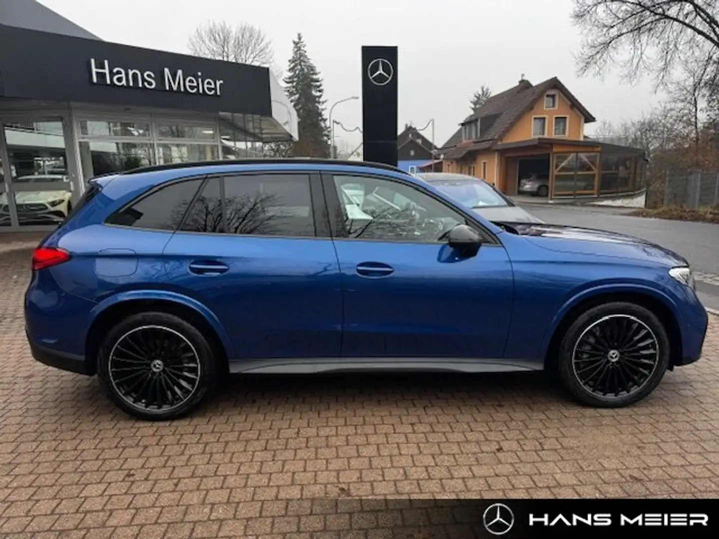 Mercedes-Benz GLC 220 GLC 220 d 4M AMG Night 20" MBUX Memory Kamera Navi Blau - 2
