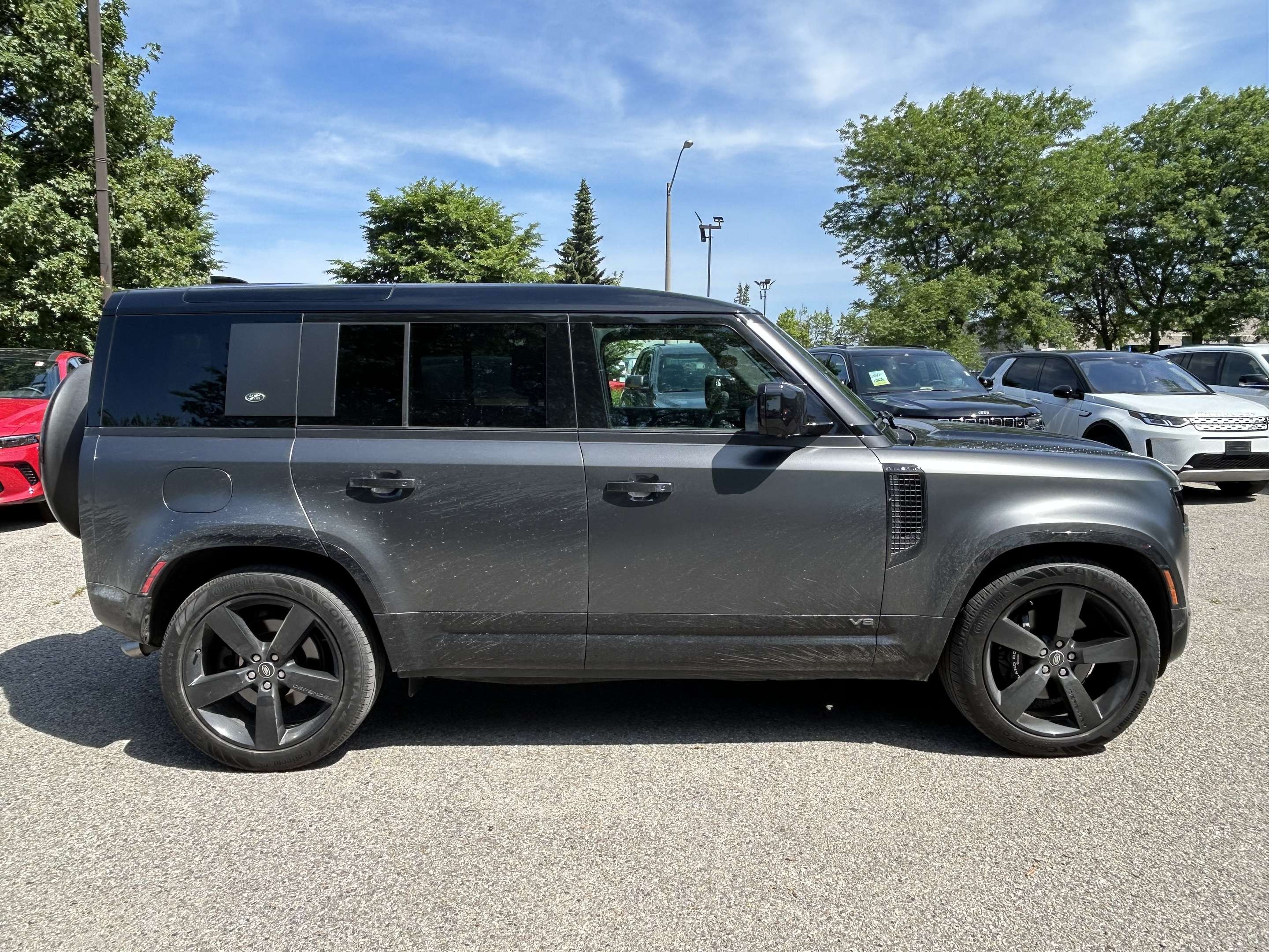 2023 Land Rover Defender