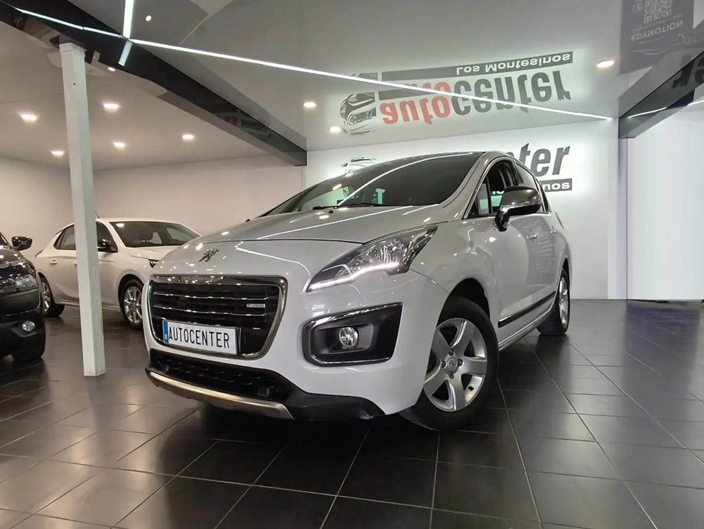 Peugeot 3008 HYbrid4 Blanco - 1