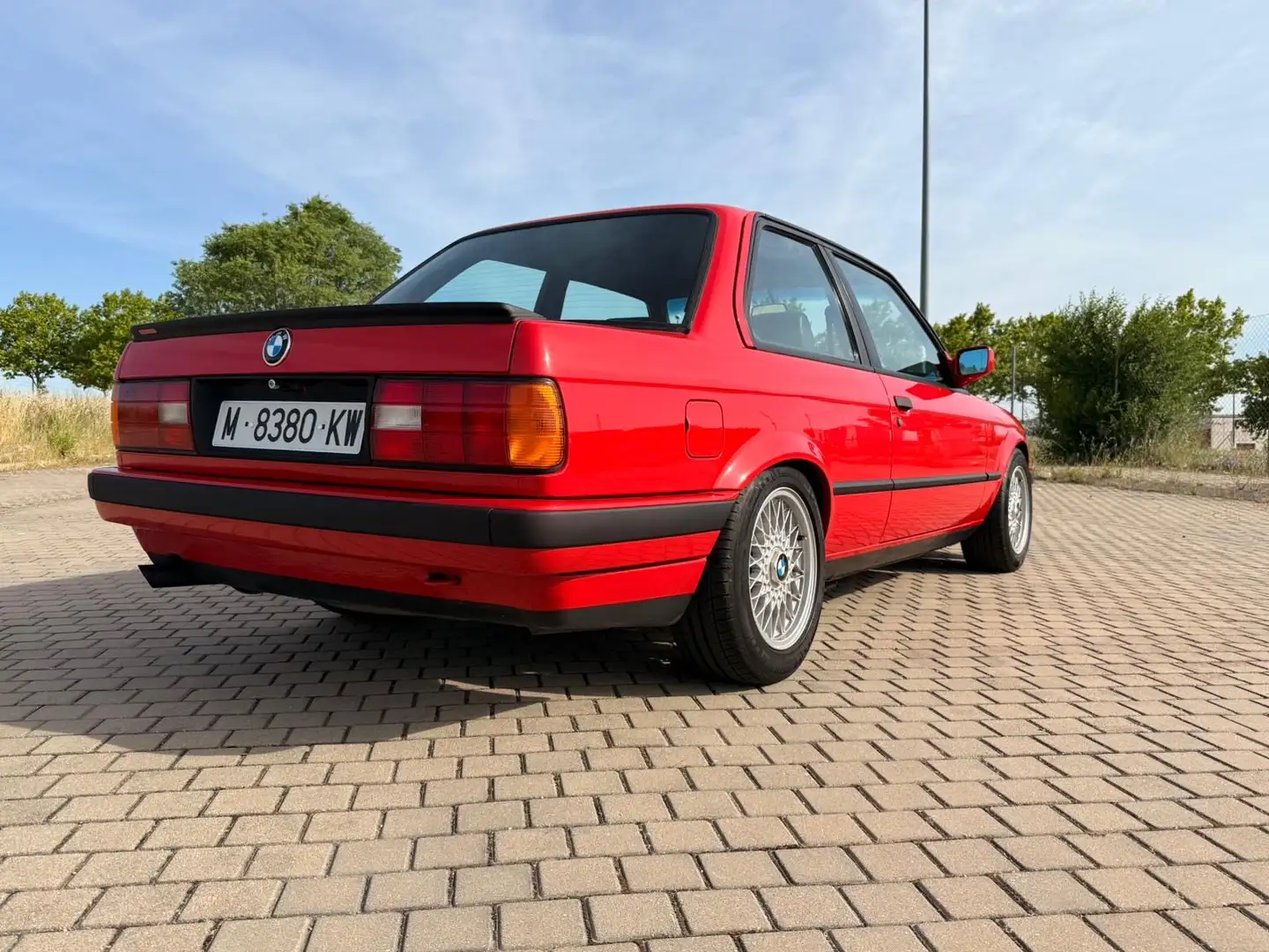BMW 318 318i S - 2