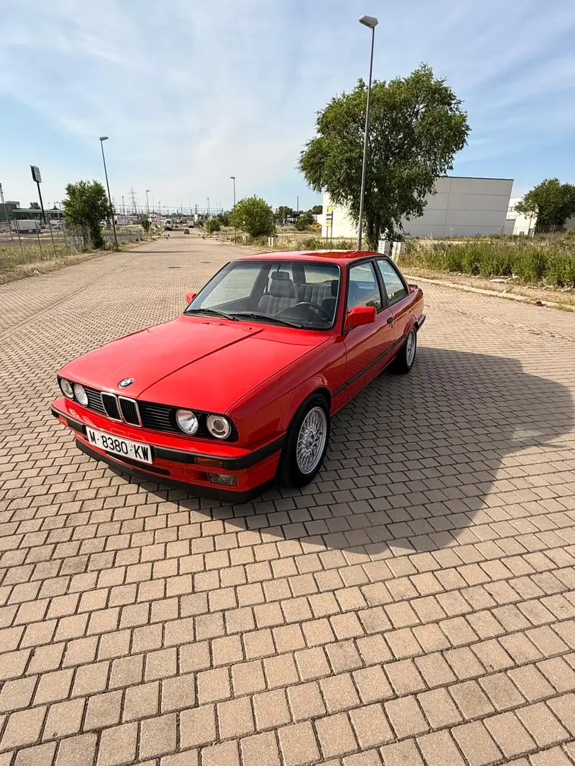 BMW 318 318i S - 1
