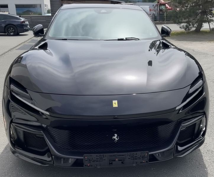 Ferrari Purosangue Neu/ Pano/ Cuoio/ 360°/ Lift/ Q3 2026