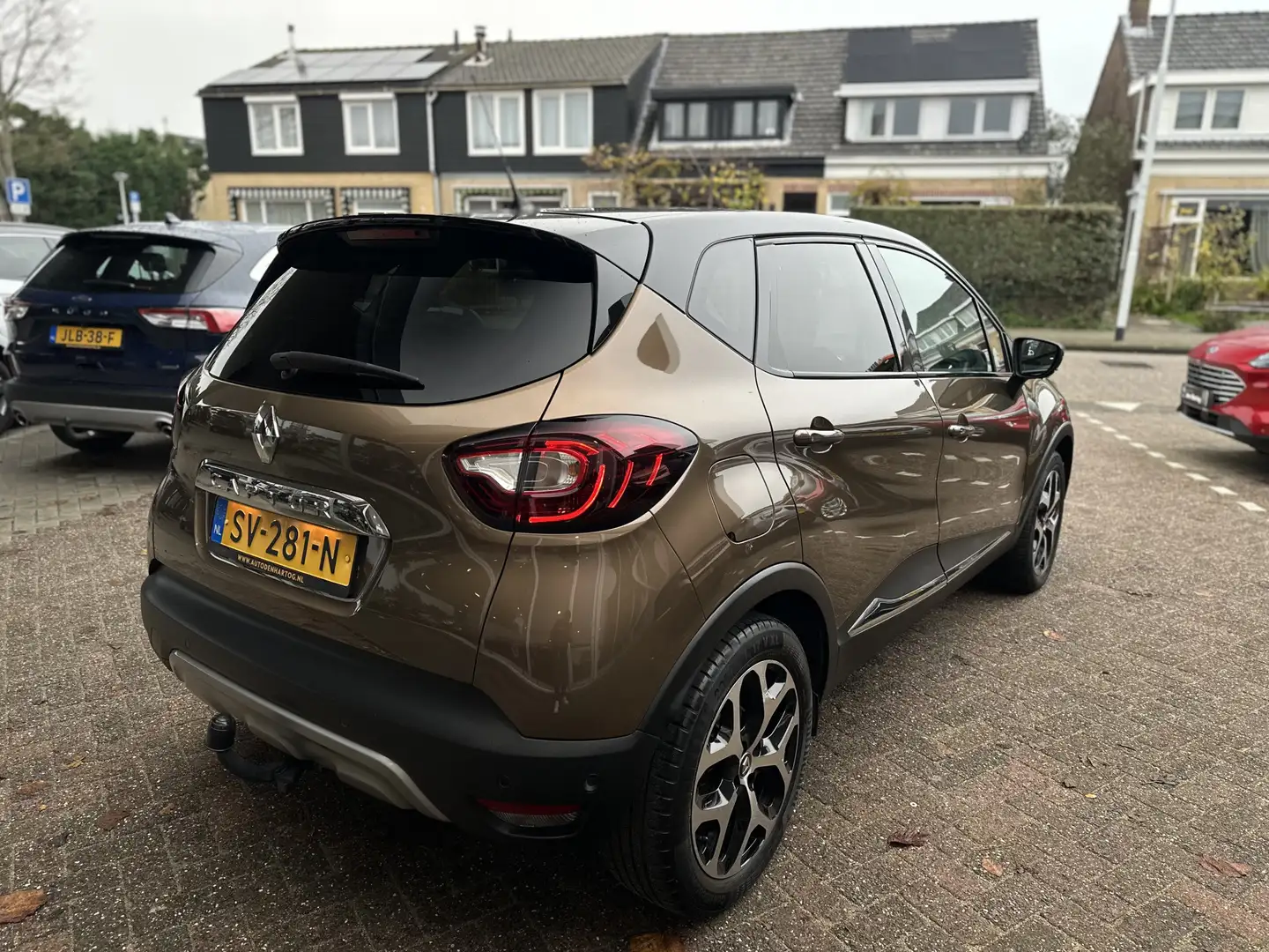 Renault Captur 0.9 TCe Intens Panorama dak/Trekhaak/Navi/Camera. Brun - 2