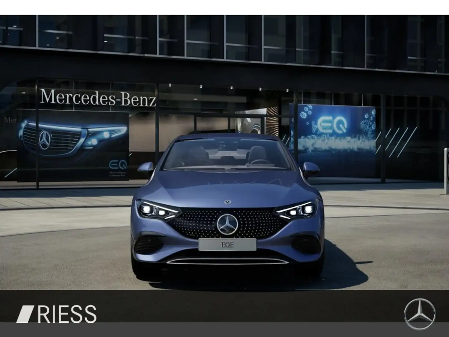 Mercedes-Benz EQE 300 Electric Art Distr AHK WPumpe HUD Akustikglas Blau - 2