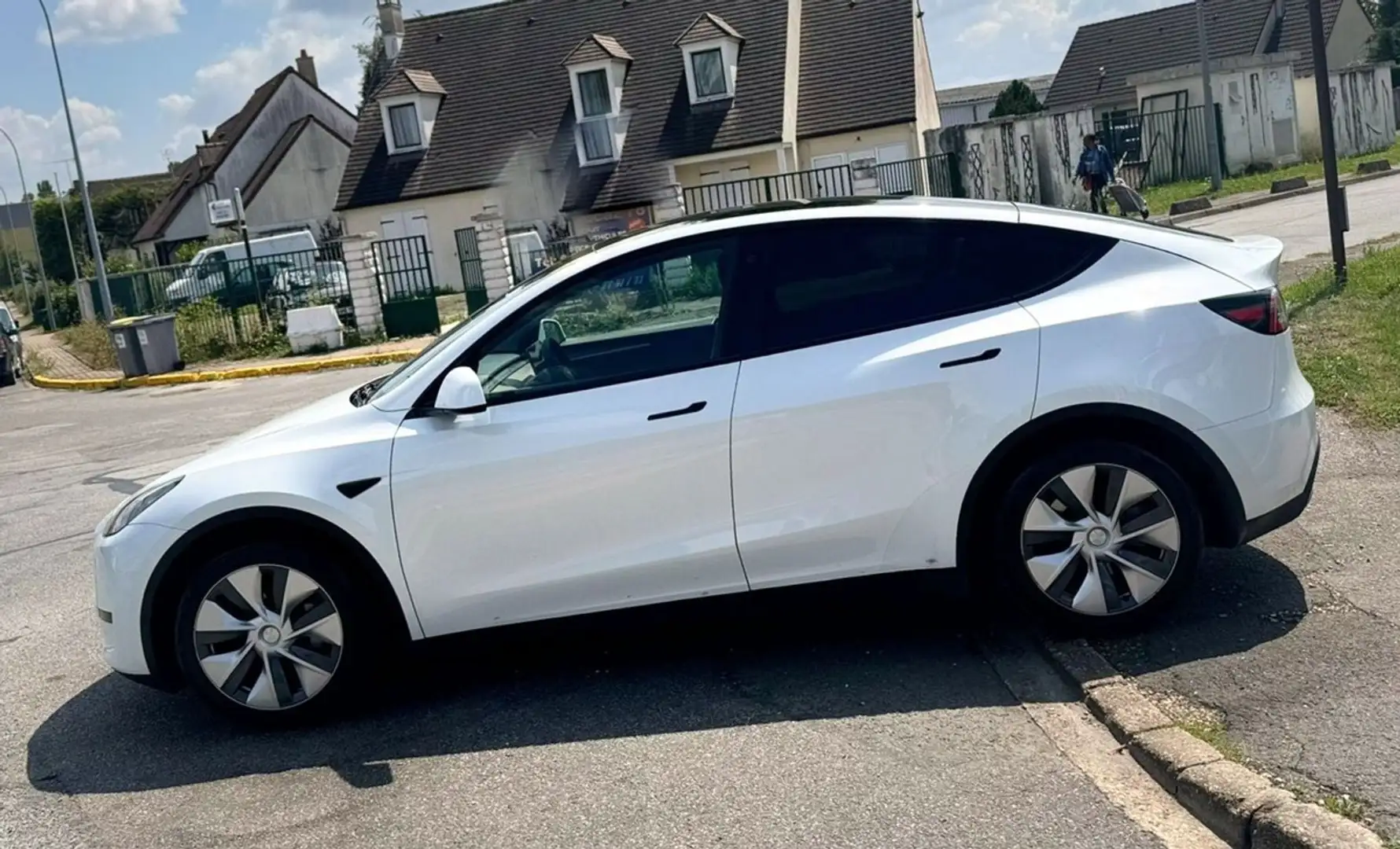 Tesla Model Y RWD 220 Kw 299CV  24159HT Blanc - 2