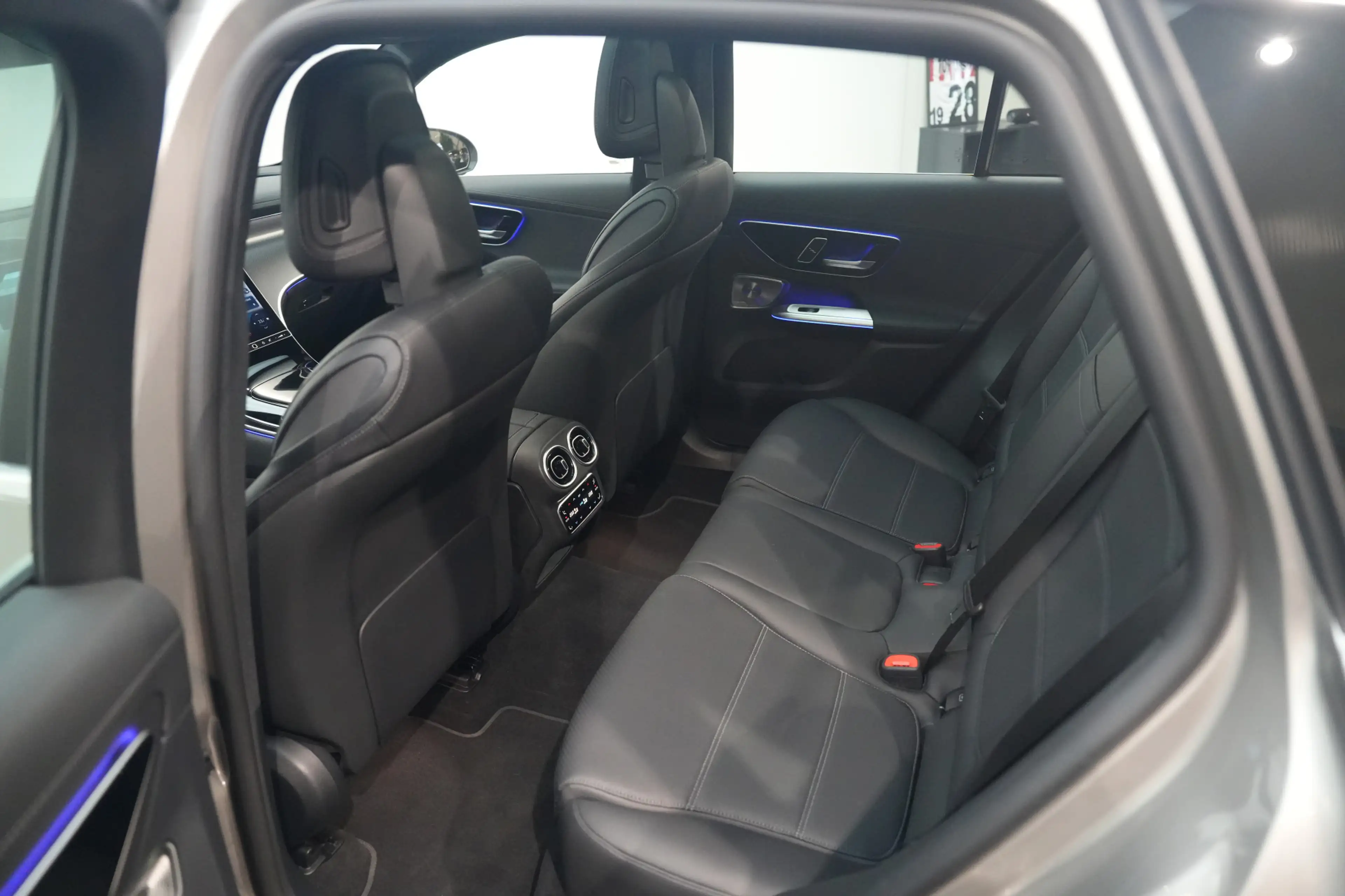 Mercedes-Benz GLC 400 400e 4MATIC AMG Premium+ ✅ LEDER ✅ MASSAGE ✅ VENTI — photo 9