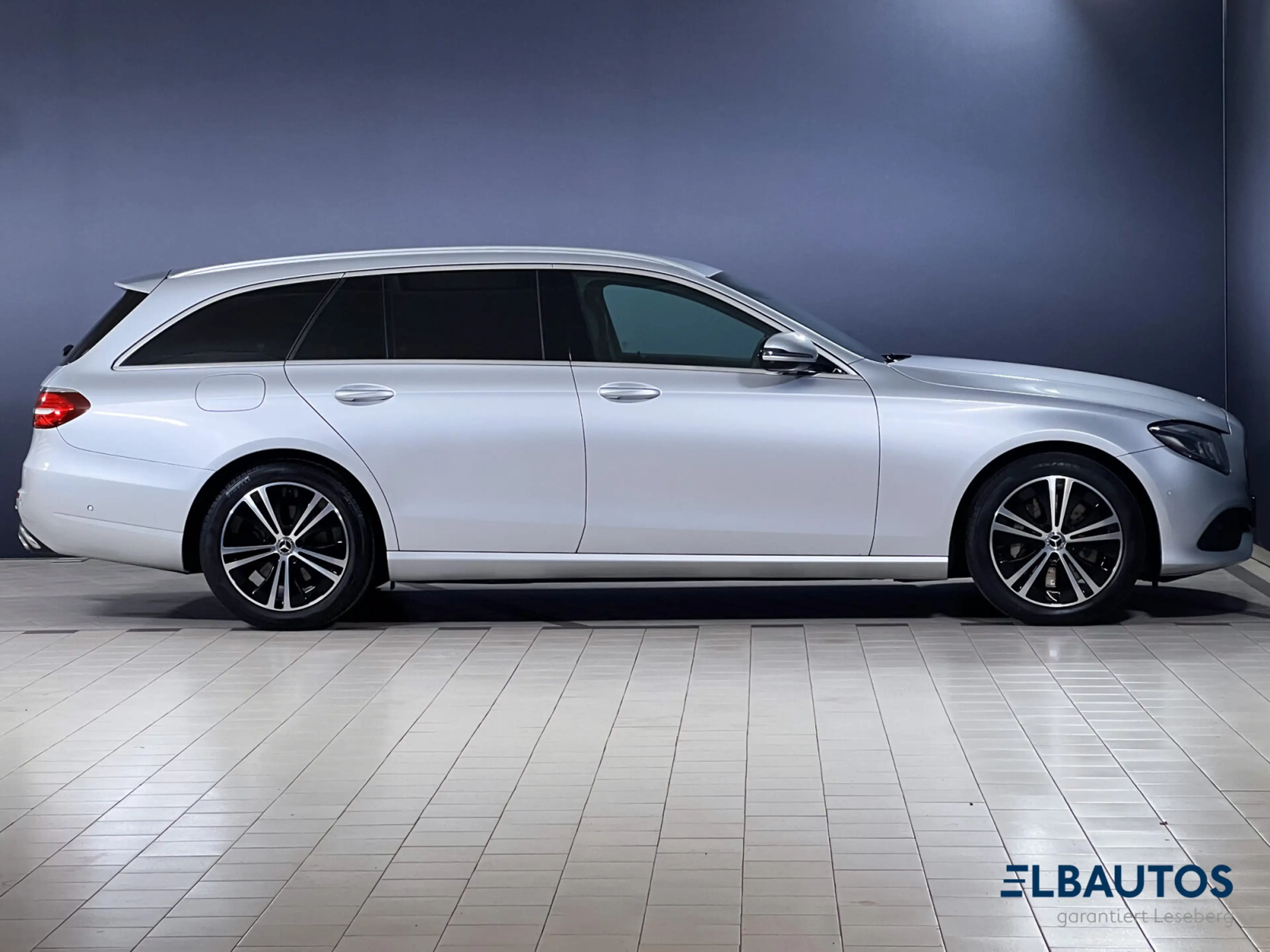 Mercedes-Benz E 400 E 400 d T 4M Avantg. Multibeam/AHK/Distro/Leder/ — photo 4