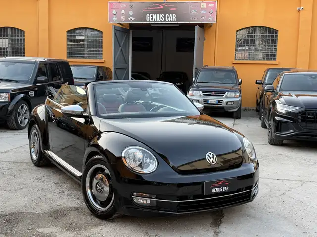 Volkswagen Maggiolino Cabrio 1.6 tdi Design 105cv