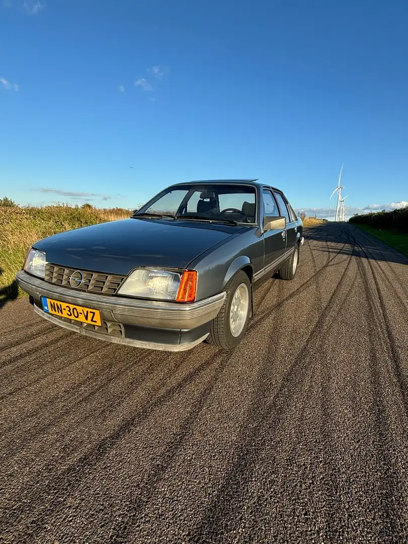 Opel Rekord 2.0 S nieuwstaat Gris - 2