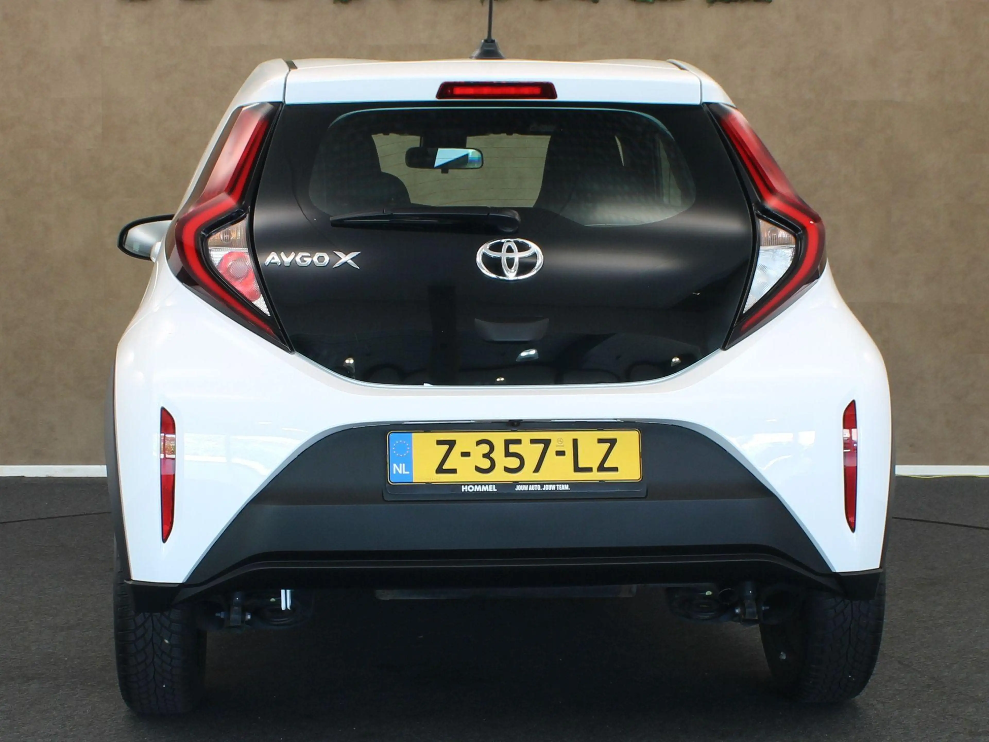 Toyota Aygo X 1.0 VVT-i MT Play - ORIGINEEL NEDERLANDSE AUTO - A — photo 11