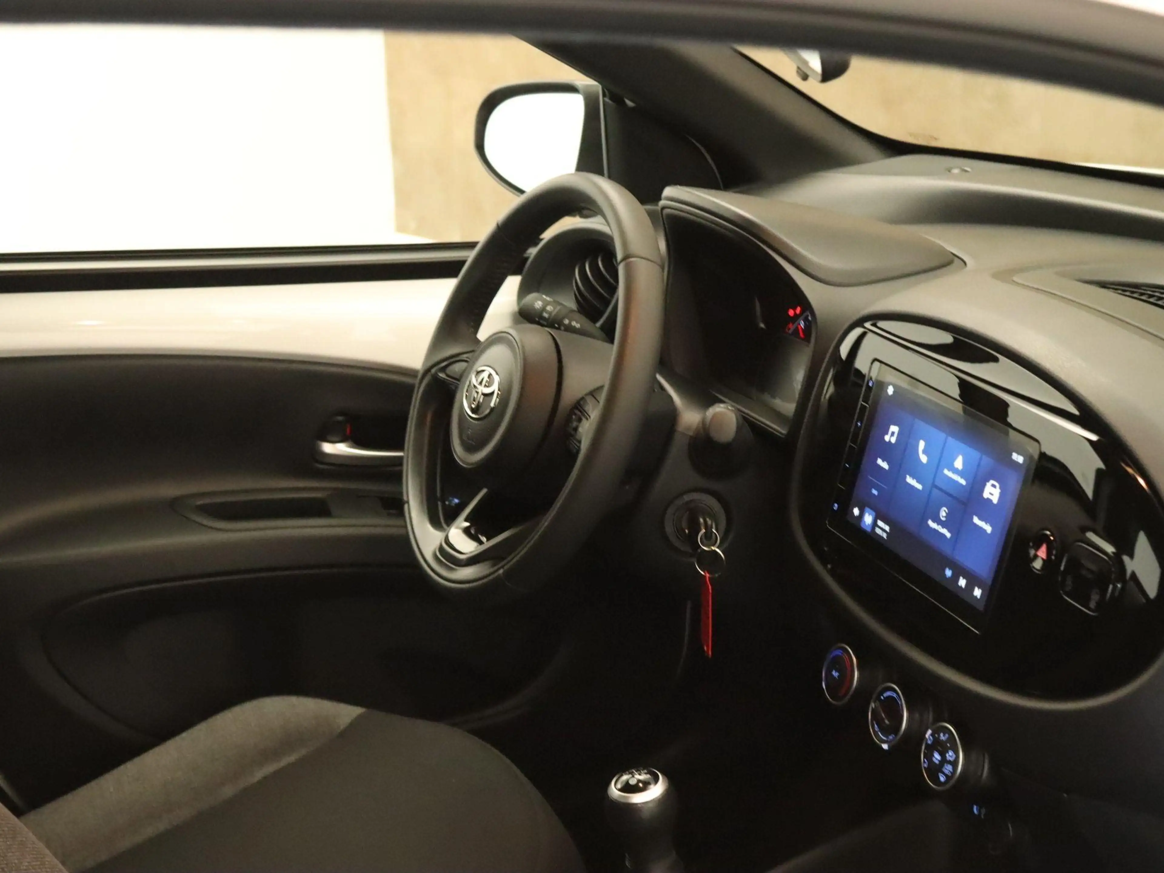Toyota Aygo X 1.0 VVT-i MT Play - ORIGINEEL NEDERLANDSE AUTO - A — photo 9