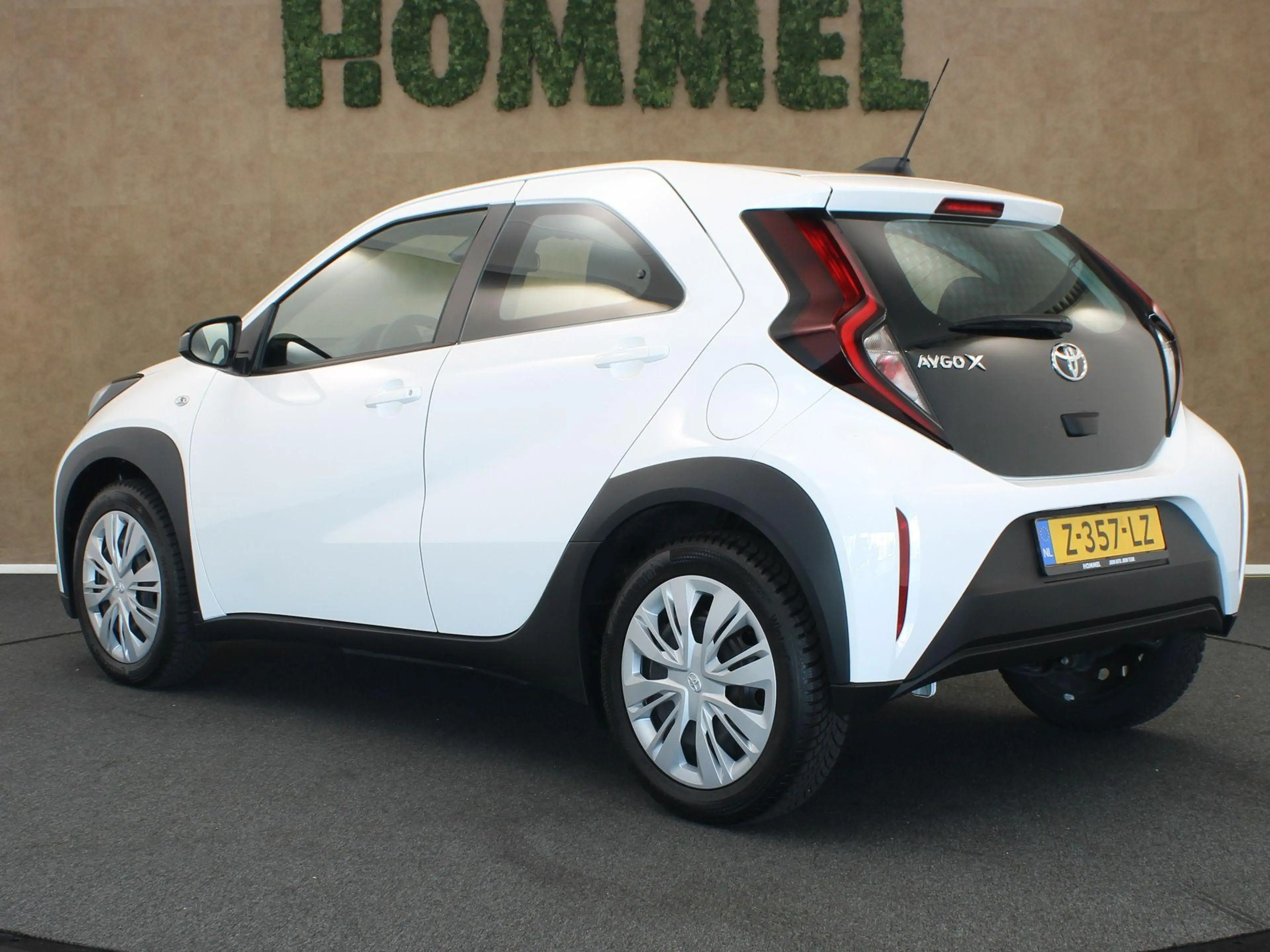 Toyota Aygo X 1.0 VVT-i MT Play - ORIGINEEL NEDERLANDSE AUTO - A — photo 14