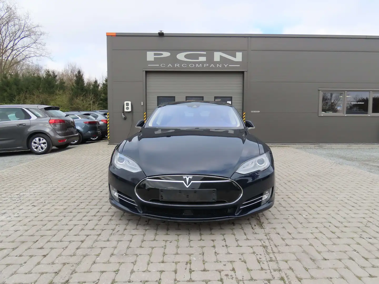 Tesla Model S 85 kWh Dual Motor Blue - 2