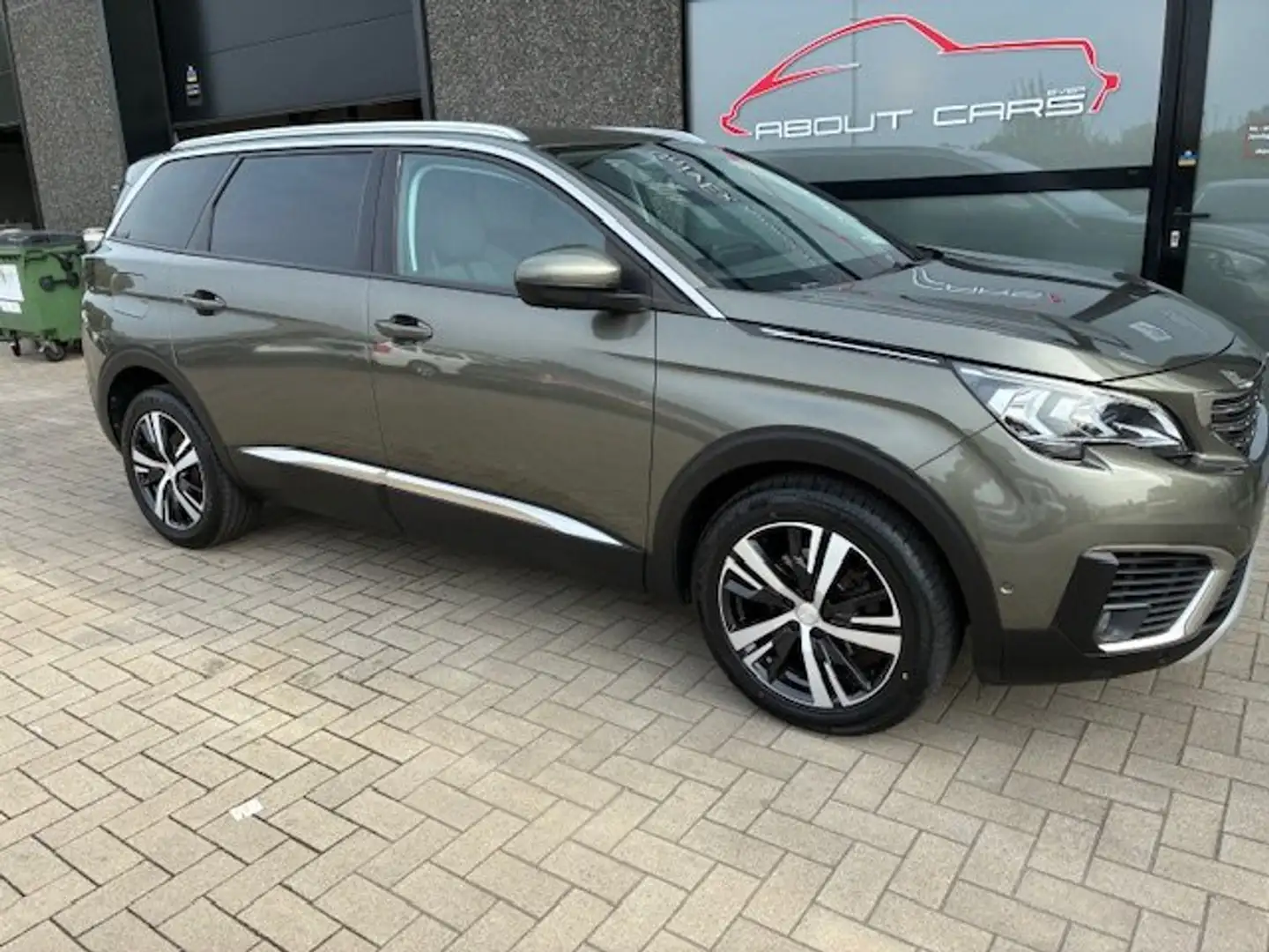Peugeot 5008 5008 ** 1 JAAR GARANTIE* FULL OPTION* NIEUWE MOTOR Grün - 2