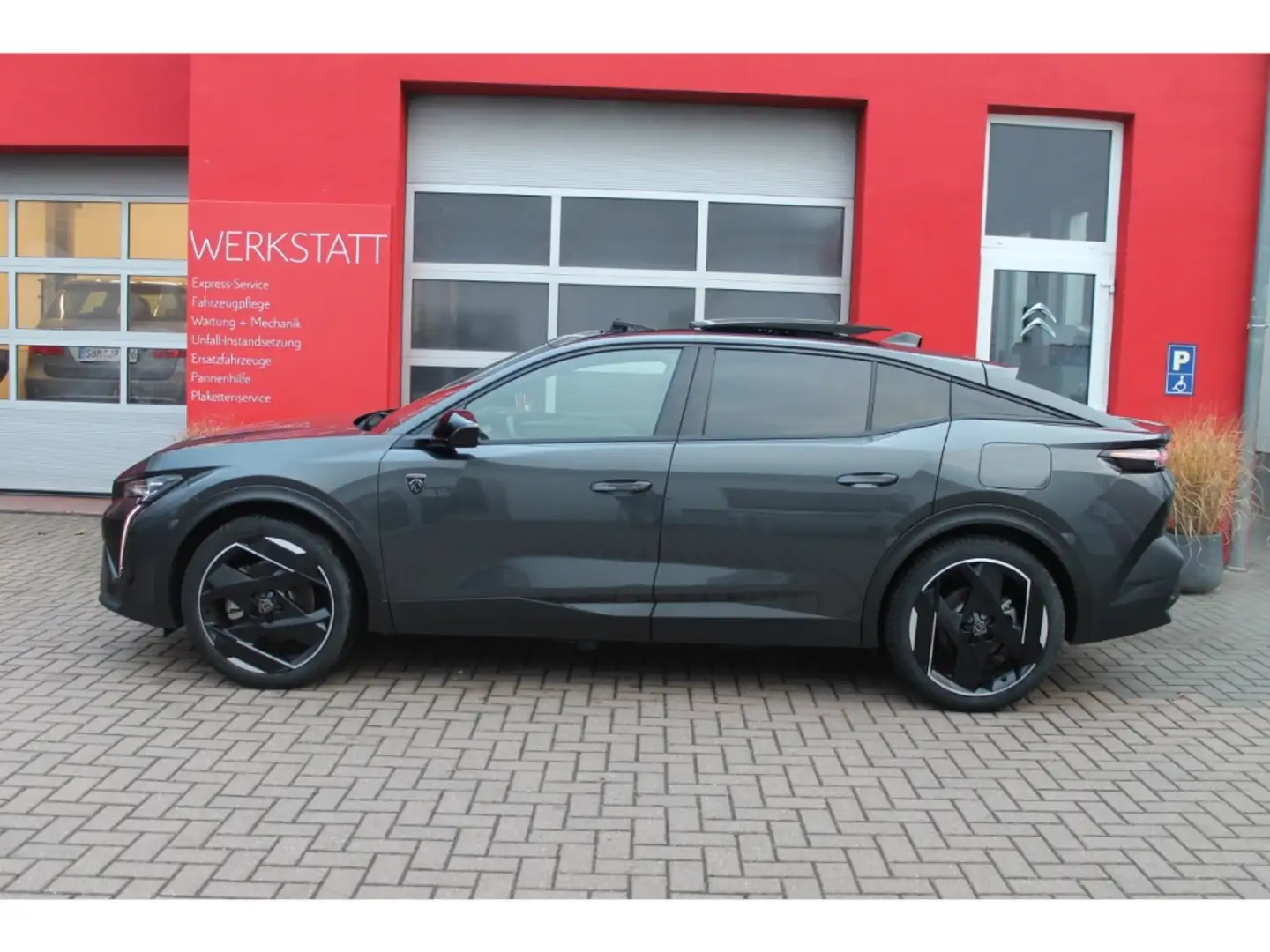 Peugeot 408 Hybrid 225 GT Voll! Dach 360 eSitz Focal Grau - 2