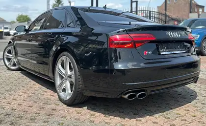 Annonce voiture d'occasion Audi S8 - CARADIZE