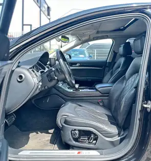 Annonce voiture d'occasion Audi S8 - CARADIZE