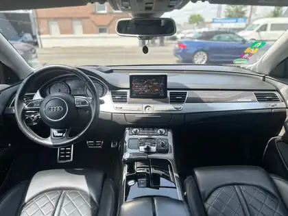Annonce voiture d'occasion Audi S8 - CARADIZE