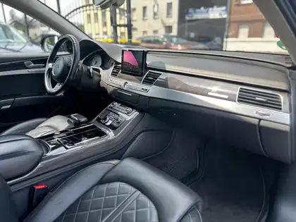 Annonce voiture d'occasion Audi S8 - CARADIZE