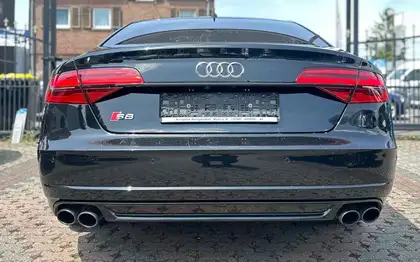 Annonce voiture d'occasion Audi S8 - CARADIZE