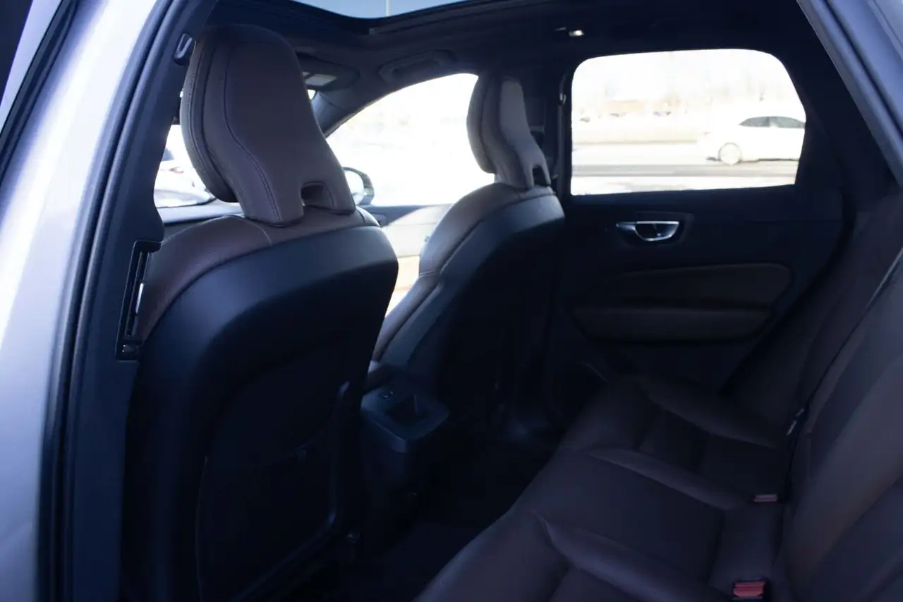 Volvo XC60 снимка Volvo XC60