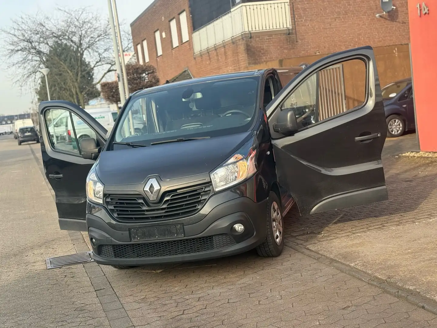 Renault Renault Trafic Kasten L1H1 2,7t Komfort Klima Navi Nero - 1