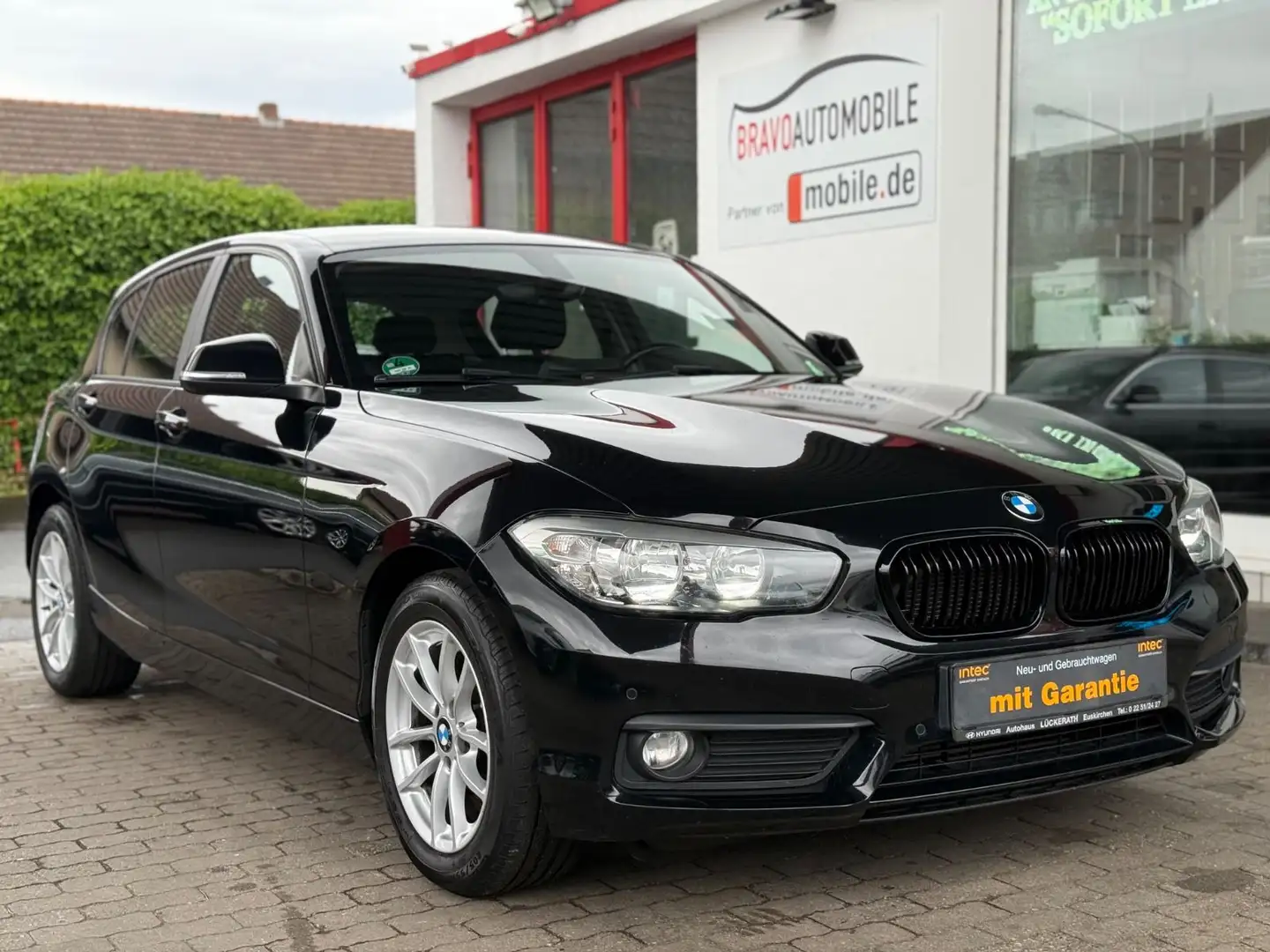 BMW 118 i Advantage/NAVI/KLIMA/SHZ Schwarz - 1