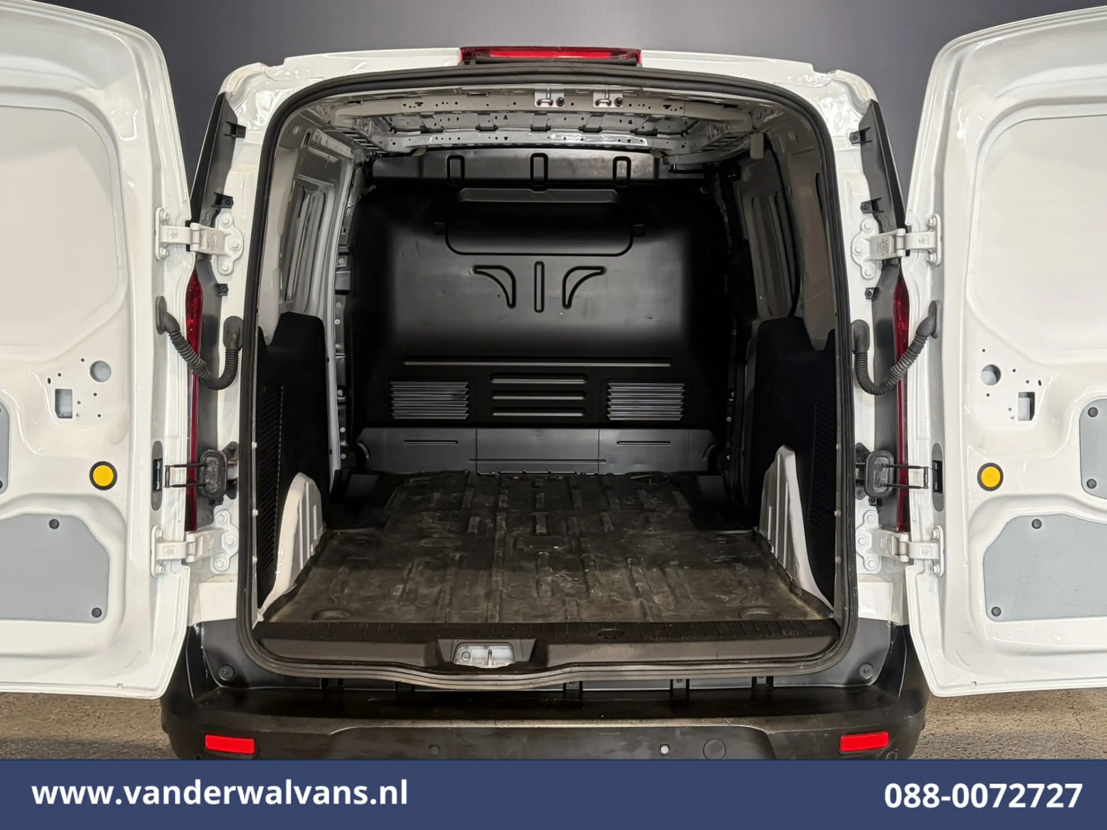 Ford Transit Connect 2.0 TDCI 120pk L2H1 Euro6 Airco | Camera | Navigat — photo 7