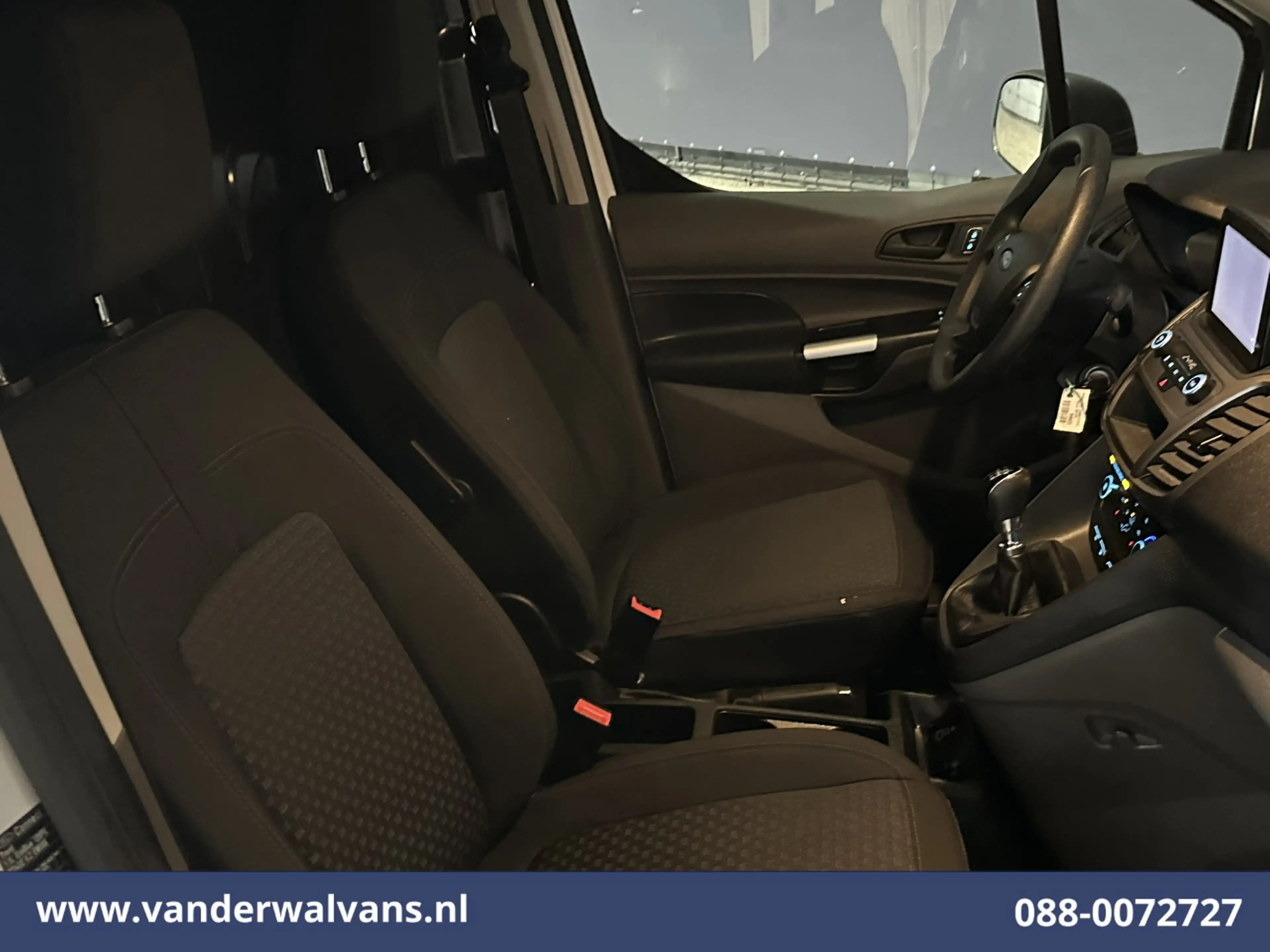 Ford Transit Connect 2.0 TDCI 120pk L2H1 Euro6 Airco | Camera | Navigat — photo 6