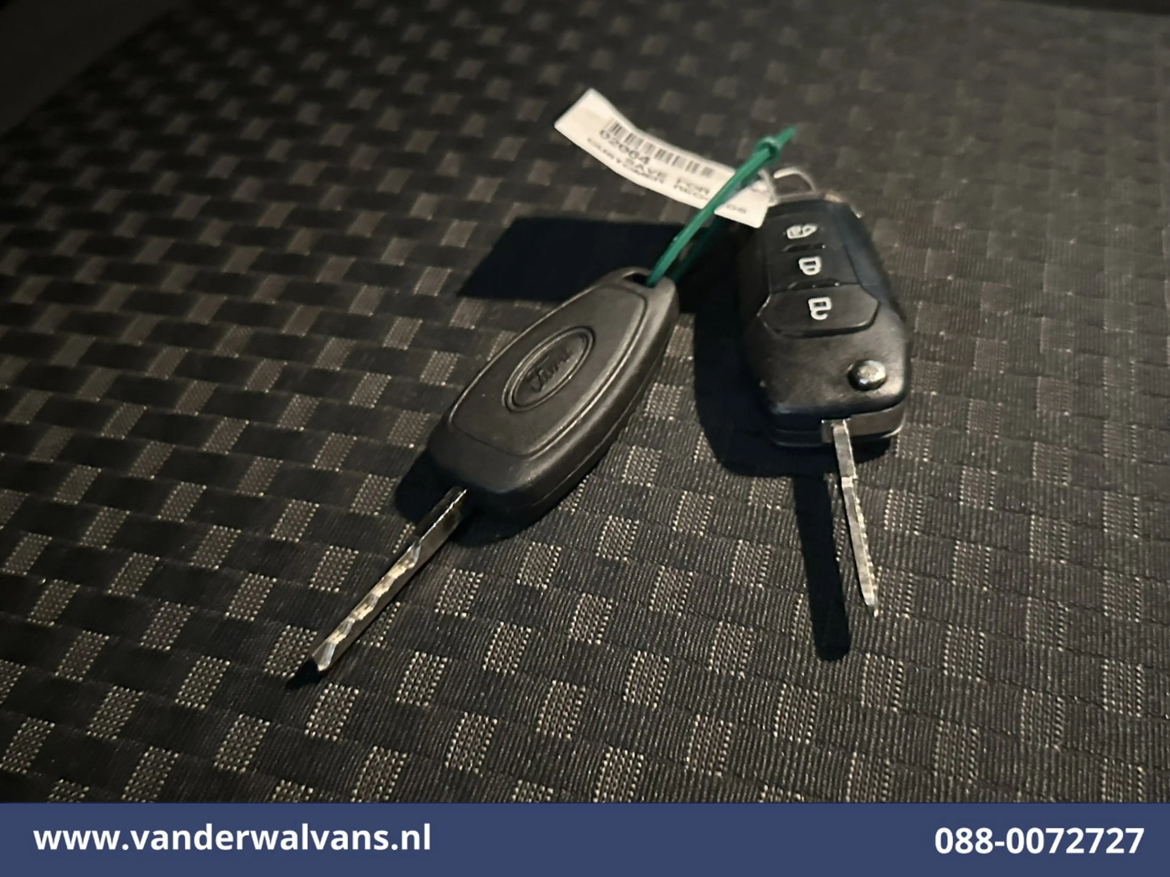 Ford Transit Connect 2.0 TDCI 120pk L2H1 Euro6 Airco | Camera | Navigat — photo 19