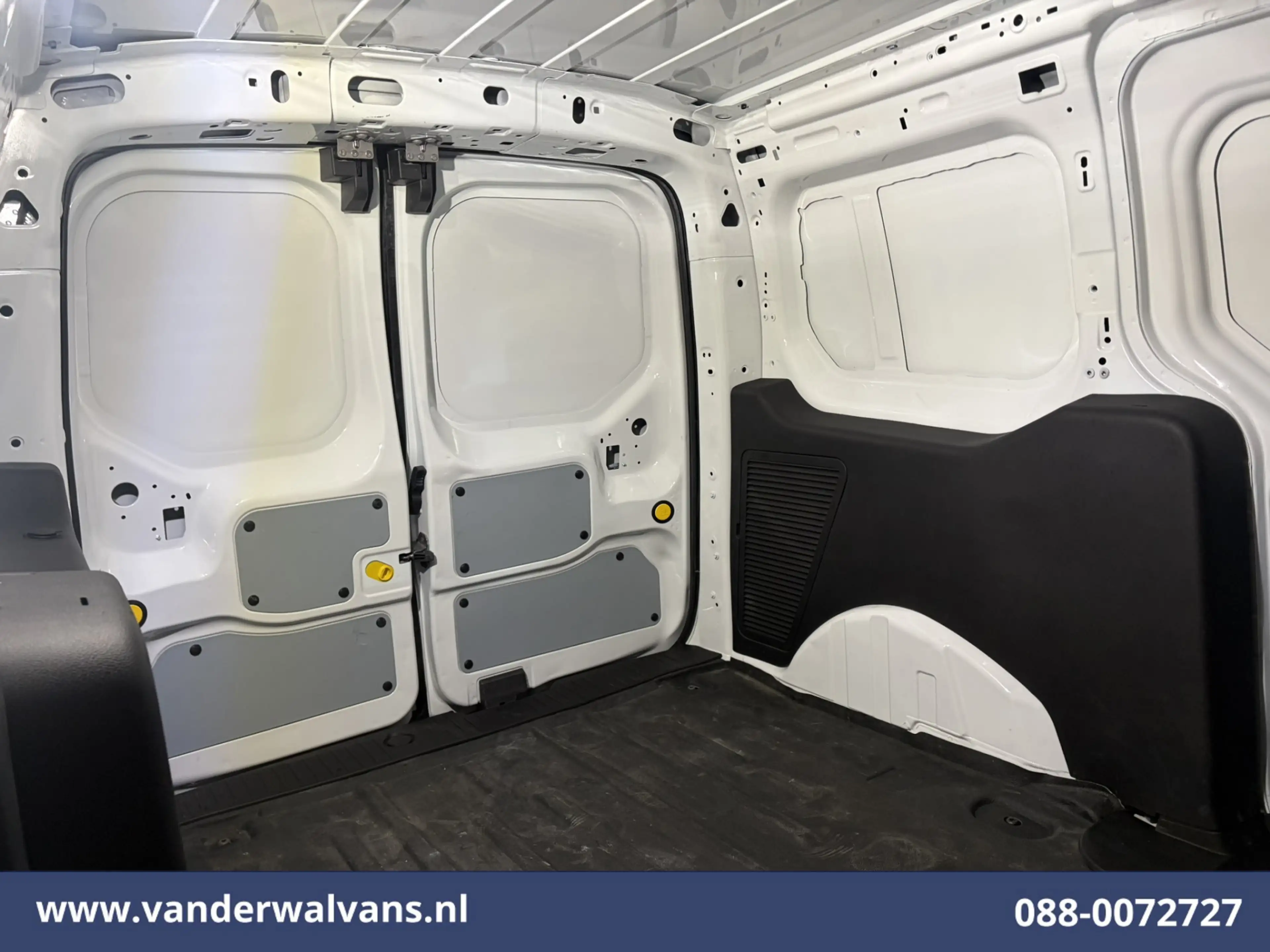 Ford Transit Connect 2.0 TDCI 120pk L2H1 Euro6 Airco | Camera | Navigat — photo 8