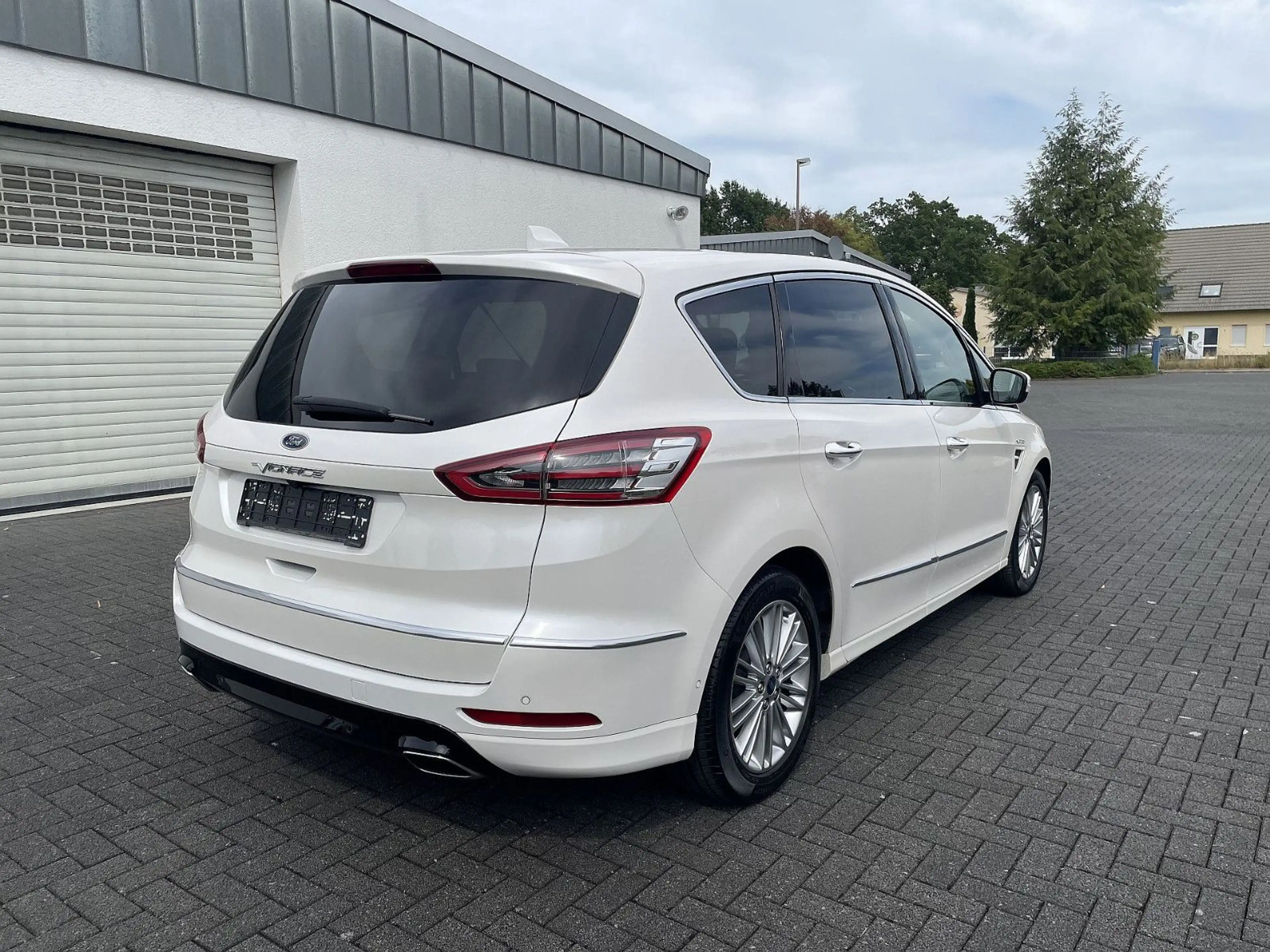 Ford S-Max 2,0 177Kw Vignale 7SITZ'LED*ACC*PANO*STHZG — photo 4