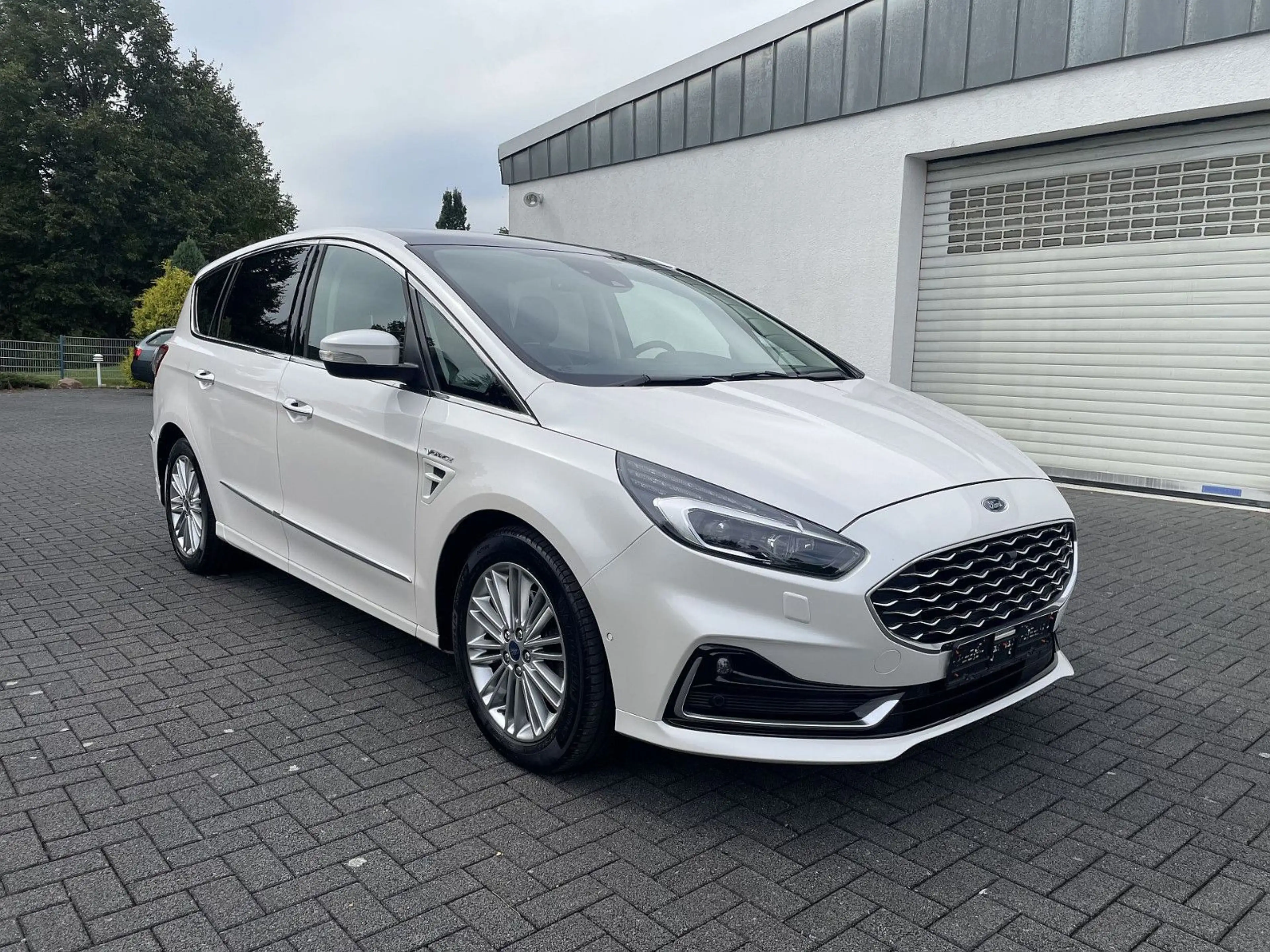 Ford S-Max 2,0 177Kw Vignale 7SITZ'LED*ACC*PANO*STHZG — photo 2