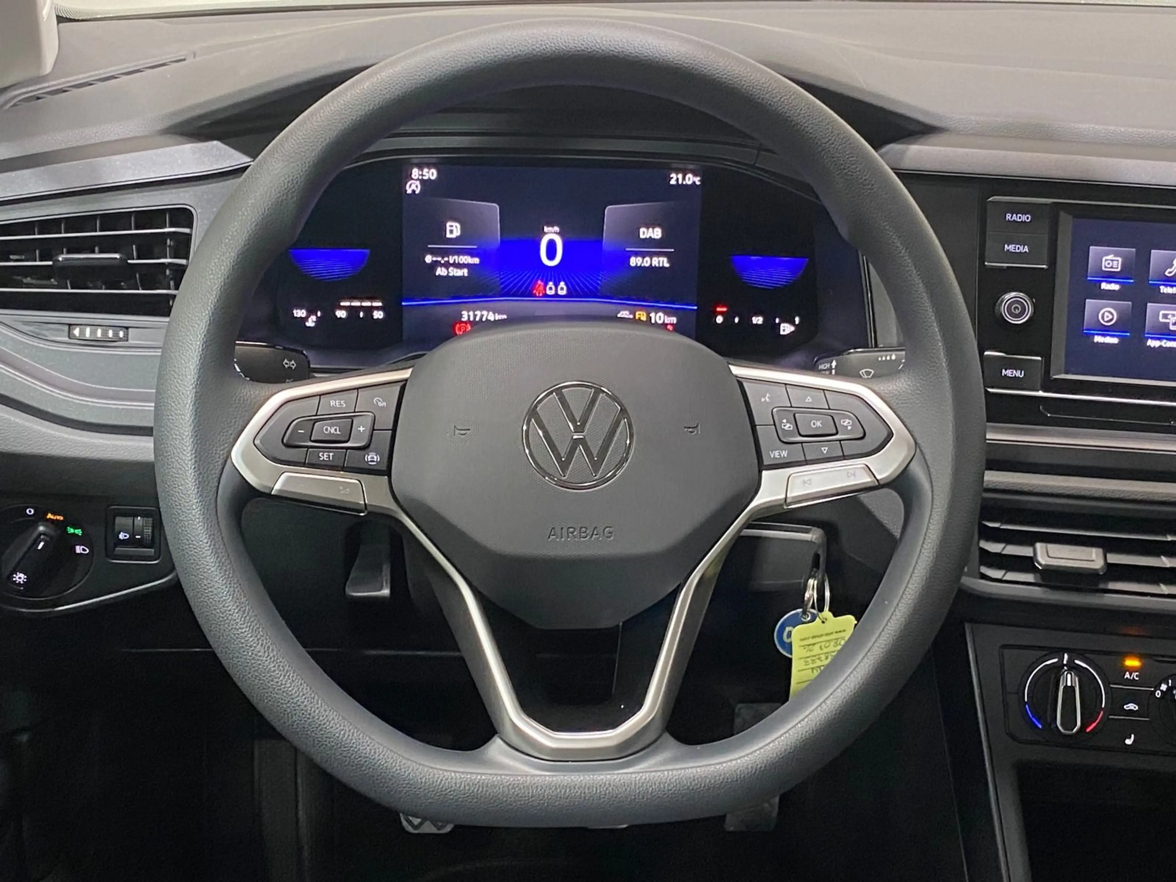 Volkswagen Polo 1.0 | LED PDC KLIMA BLUETOOTH APP-CONNECT — photo 7
