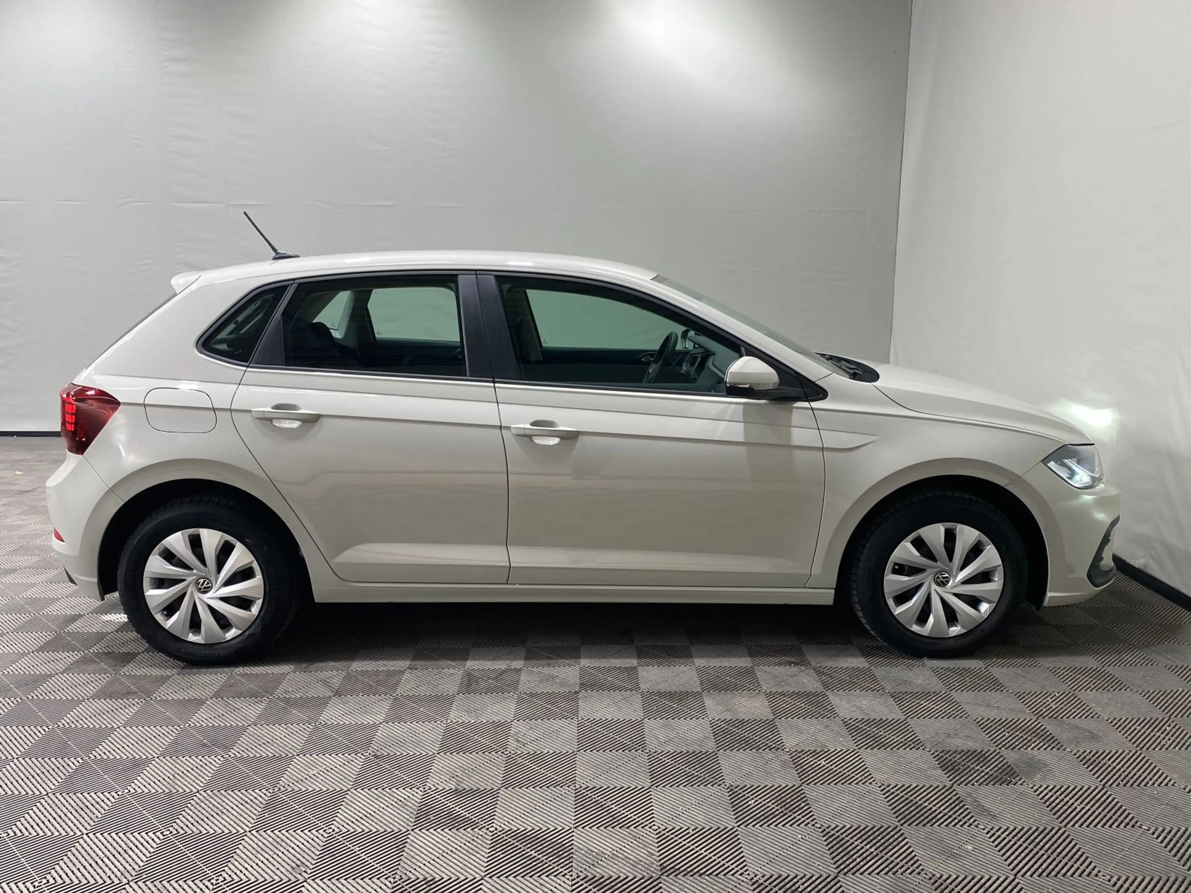 Volkswagen Polo 1.0 | LED PDC KLIMA BLUETOOTH APP-CONNECT — photo 15
