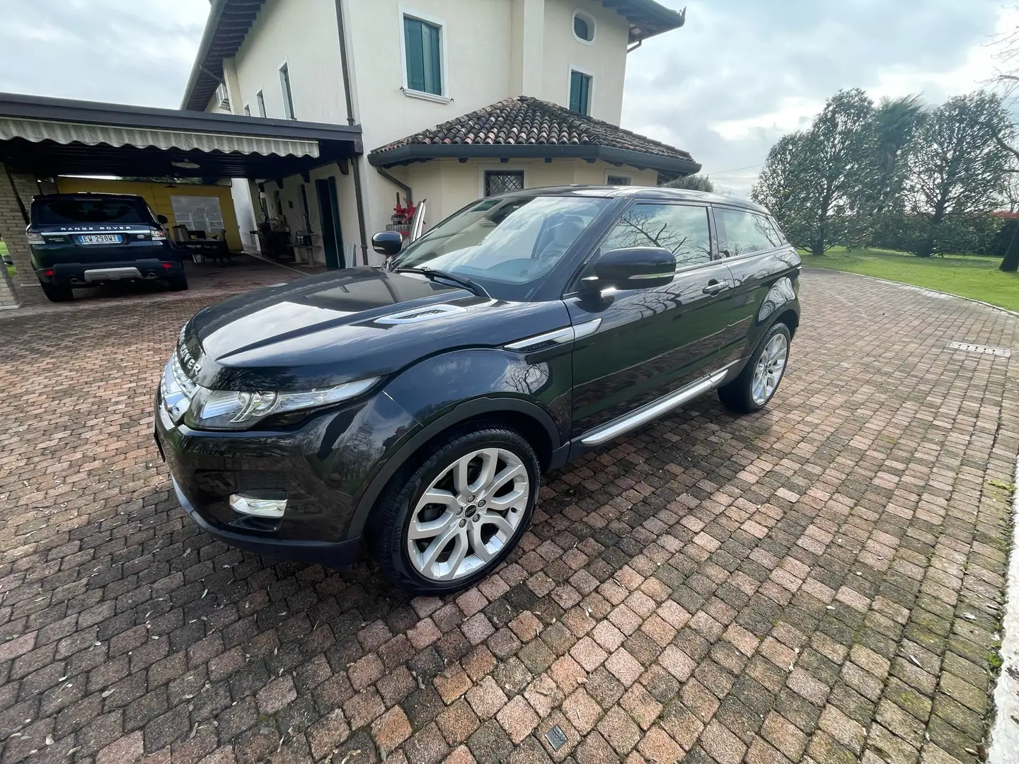 Land Rover Range Rover Evoque 3p 2.2 sd4 Prestige 190cv - 2