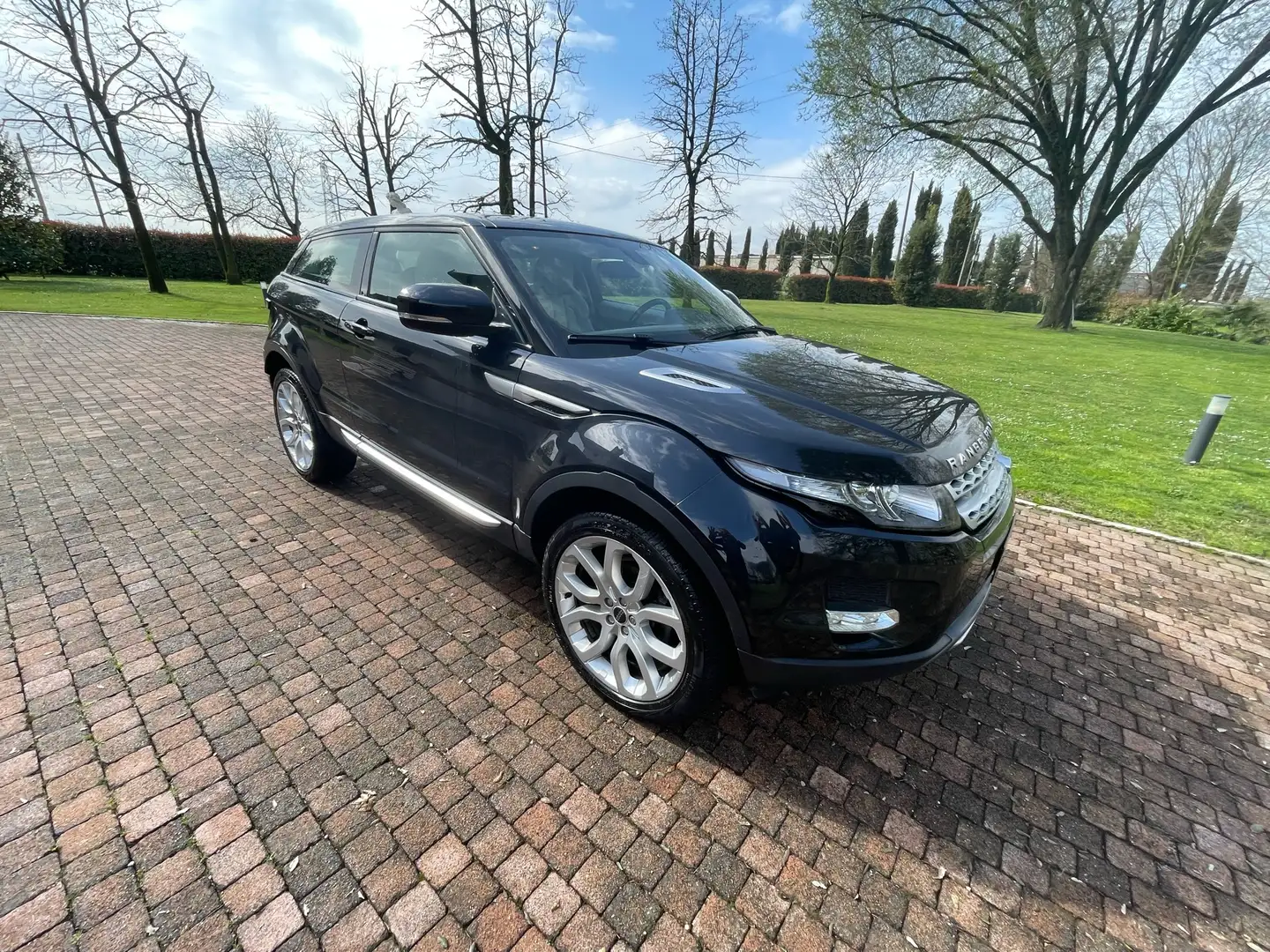 Land Rover Range Rover Evoque 3p 2.2 sd4 Prestige 190cv - 1