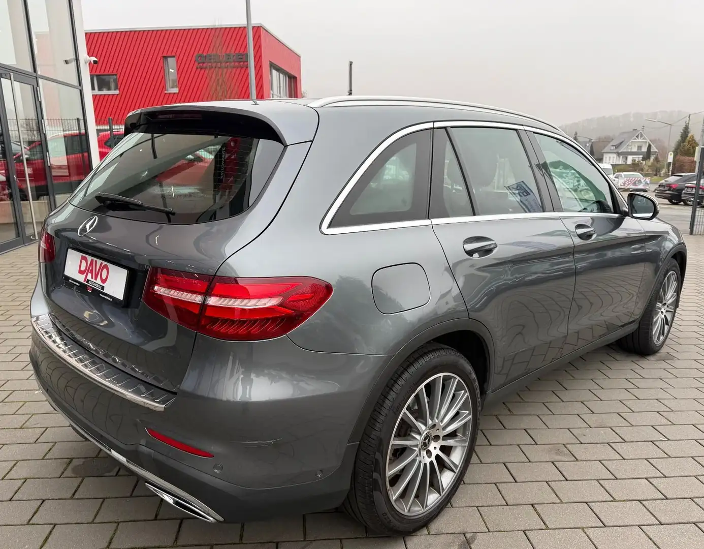 Mercedes-Benz GLC 220 d 4Matic AMG Line/Pano/Navi/LED Gris - 2