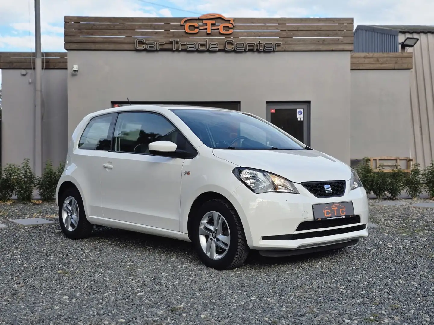 SEAT Mii Chic/2.Hd/Navi/Klima/Euro6/TÜV-NEU Weiß - 2
