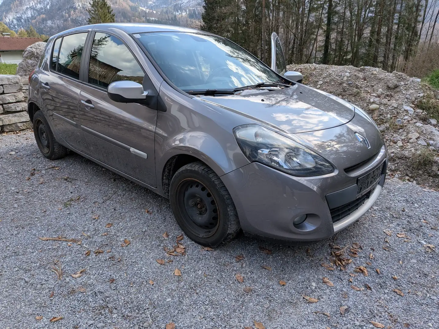 Renault Clio Success 1,2 16V 75 - 1
