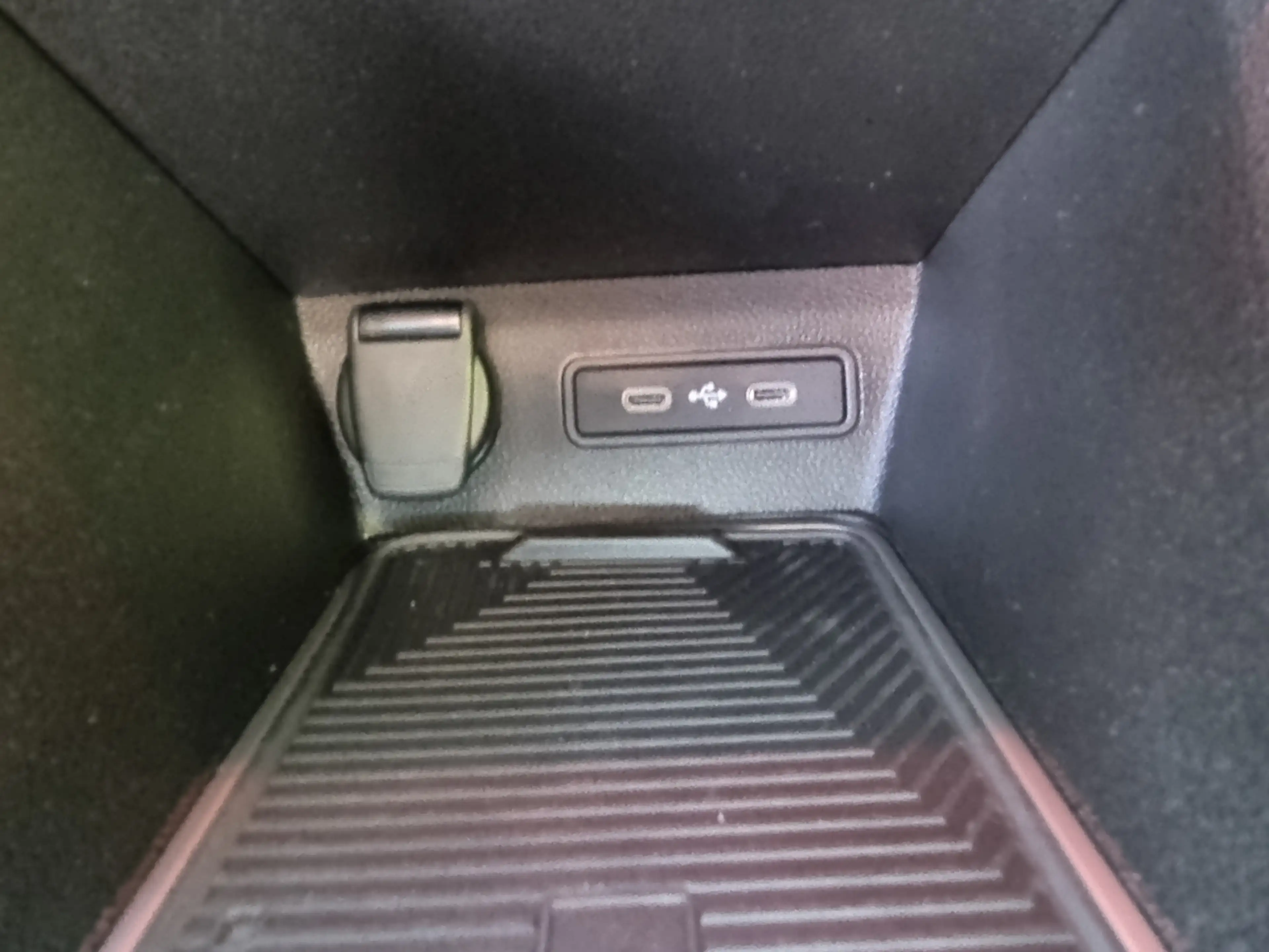 Renault R 4 E-Tech elektrisch Techno 150 Comfort Range — photo 14