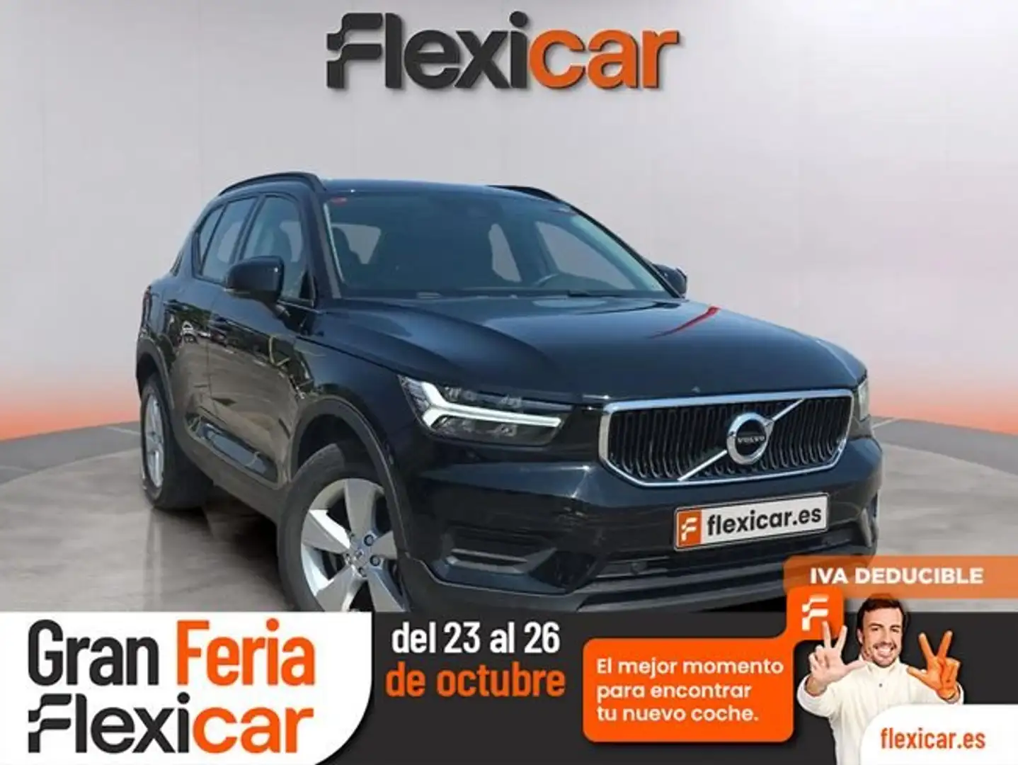 Volvo XC40 T2 Momentum Core Noir - 1