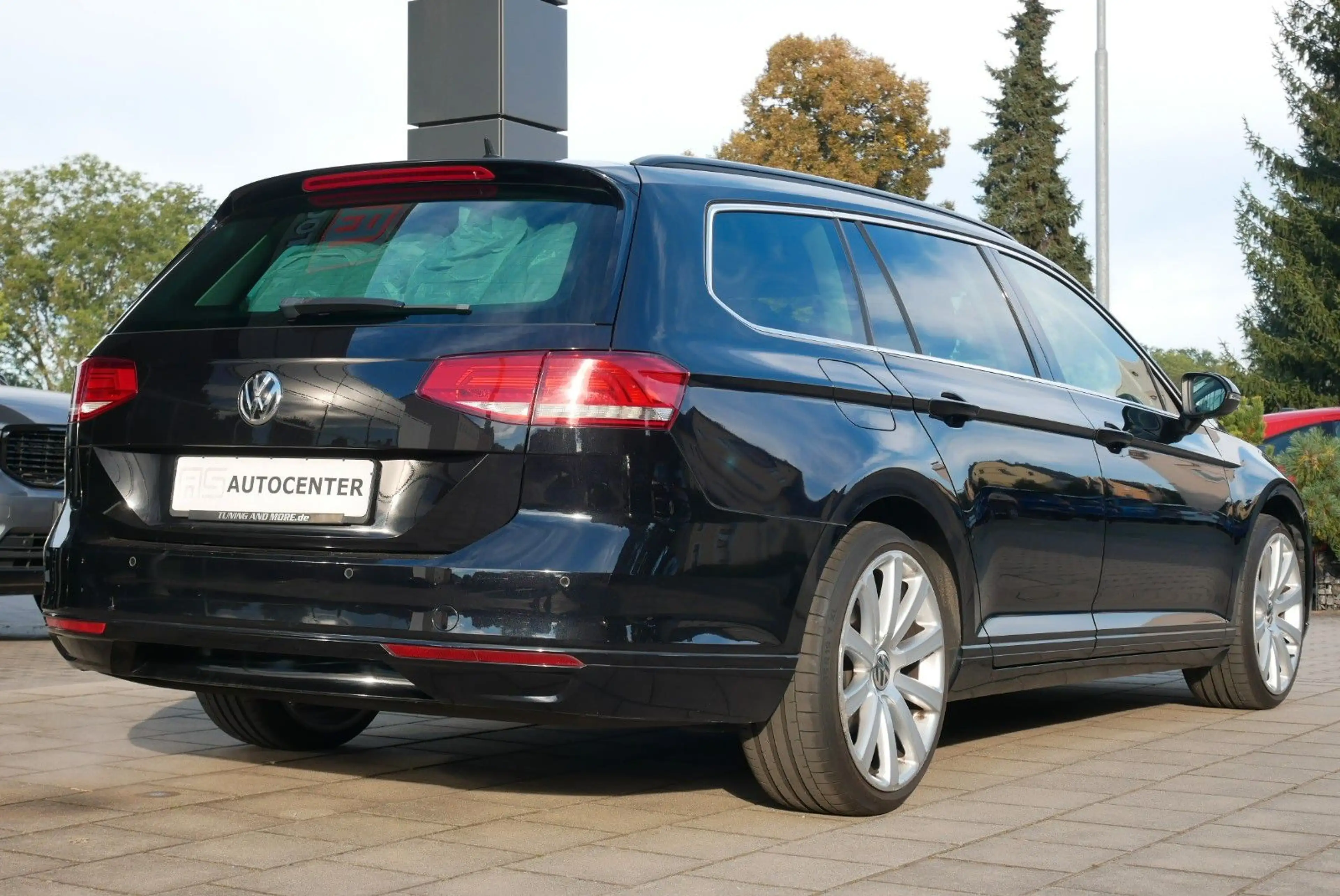Volkswagen Passat Variant 2.0 TDI Comfortline 19"Alu Navi — photo 3