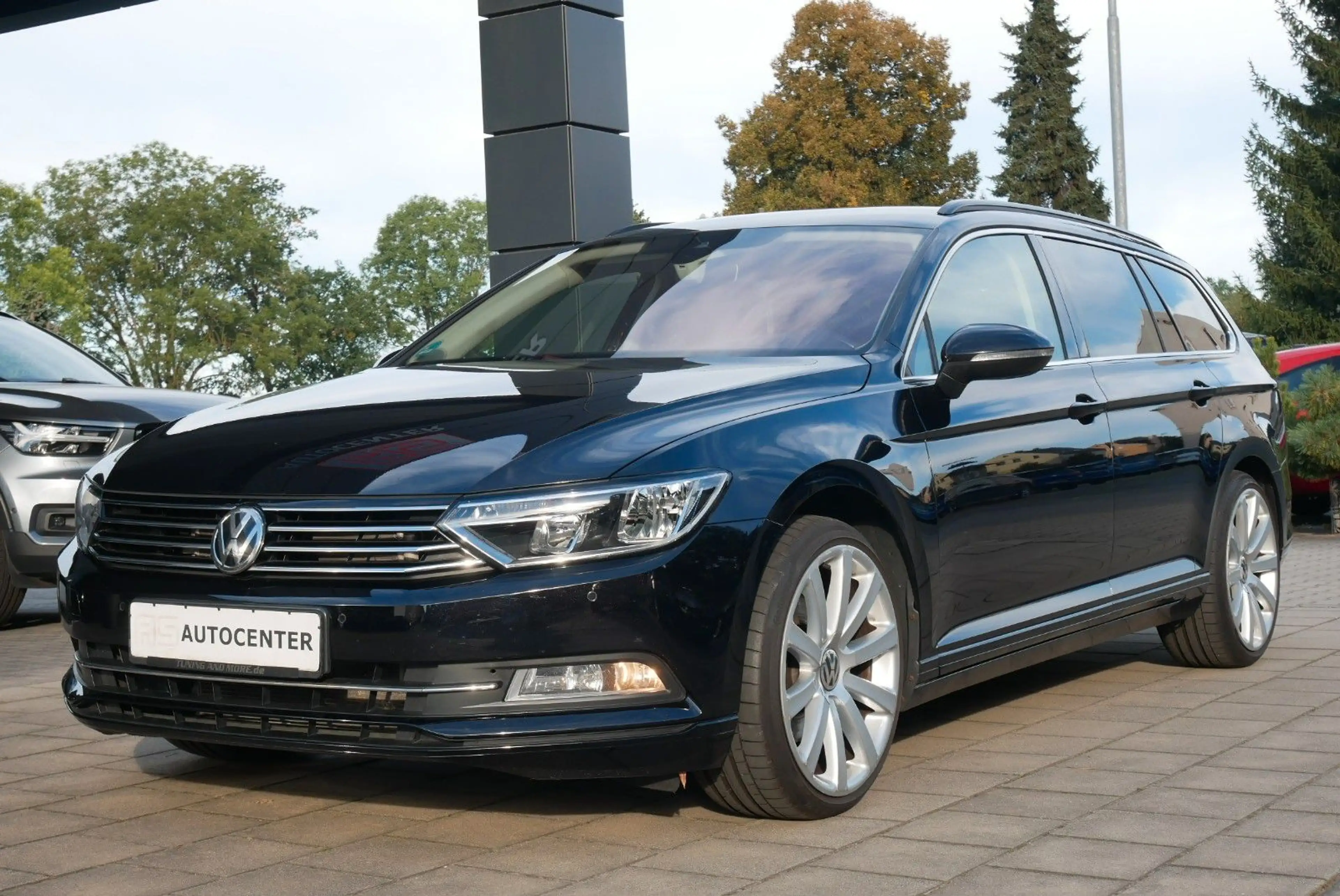 Volkswagen Passat Variant 2.0 TDI Comfortline 19"Alu Navi — photo 5