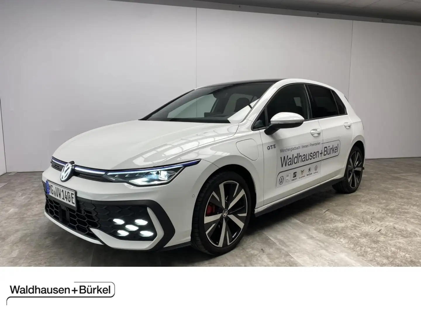 Volkswagen Golf VIII GTE 1.5 eHybrid DSG Klima Navi Weiß - 1