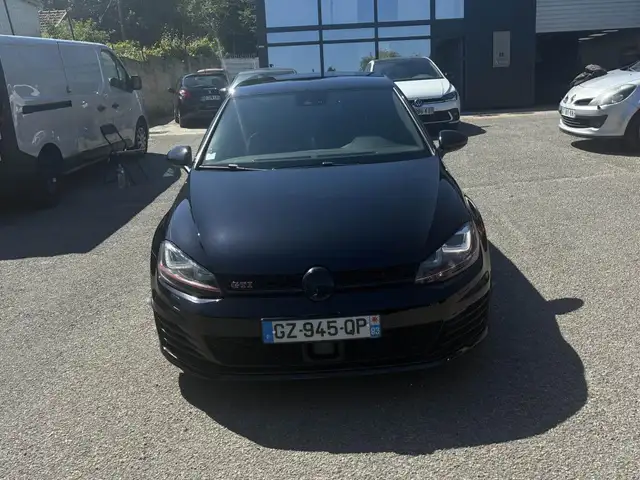 Volkswagen Golf view 14